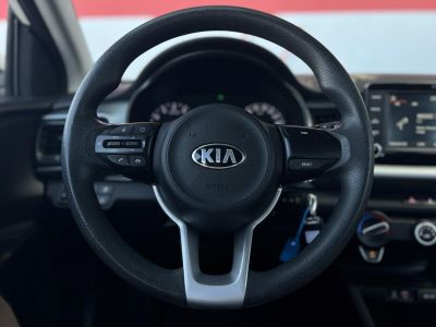 KIA STONIC 1.25 MPI Style 63e km. Magyarországi. Gyári fényezés. Végig vezetett szervizkönyv!