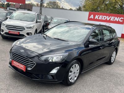 FORD FOCUS 1.0 EcoBoost Trend M.o.-i. 1.tul. Márkaszervizelt!