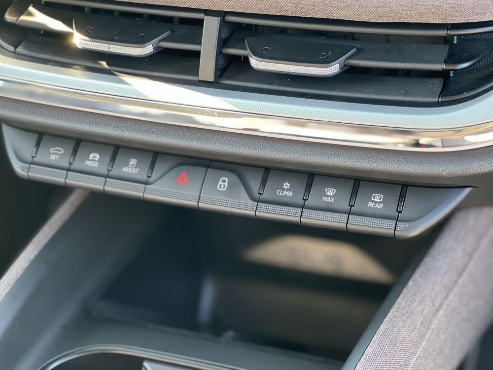 SKODA ENYAQ iV 60 Kitűnő állapot. 400km hatótáv!