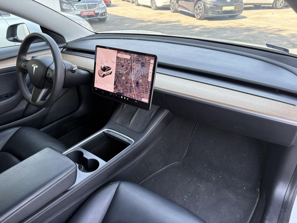 TESLA MODEL 3 Long Range AWD (Automata) 500km-es hatótáv. mátrix LED. garanciális. hőszívattyú. 4 évszakos gumik!