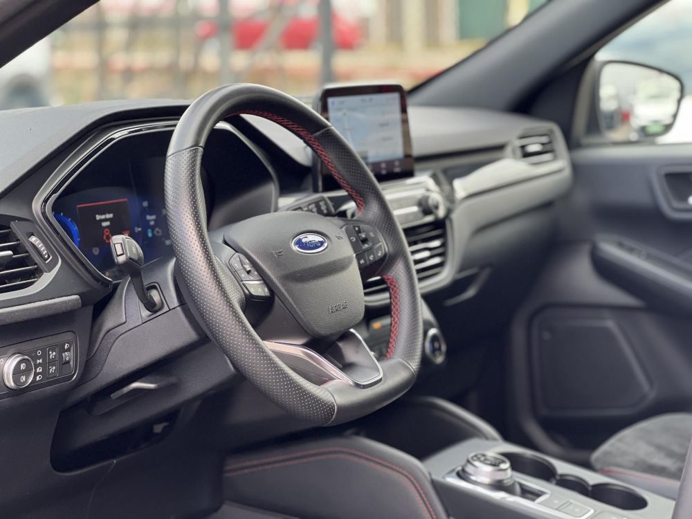 FORD KUGA 2.5 PHEV ST-Line X CVT 58e km. Carplay