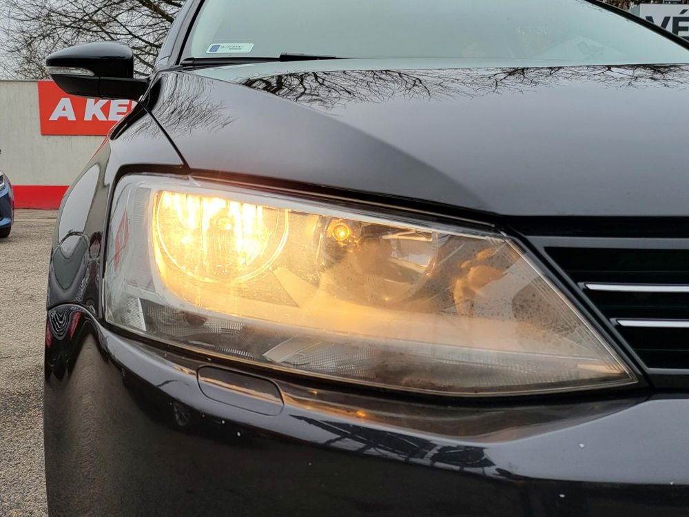 VOLKSWAGEN JETTA 1.4 TSI BMT Highline DSG Magyarországi Tempomat Ülésfűtés Frissen szervizelt!