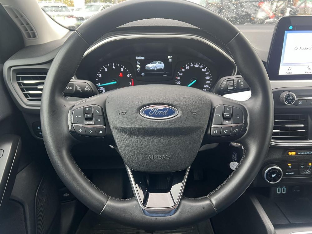 FORD FOCUS 1.0 EcoBoost Connected M.o.-i 1.tul. Márkaszervizelt! Carplay