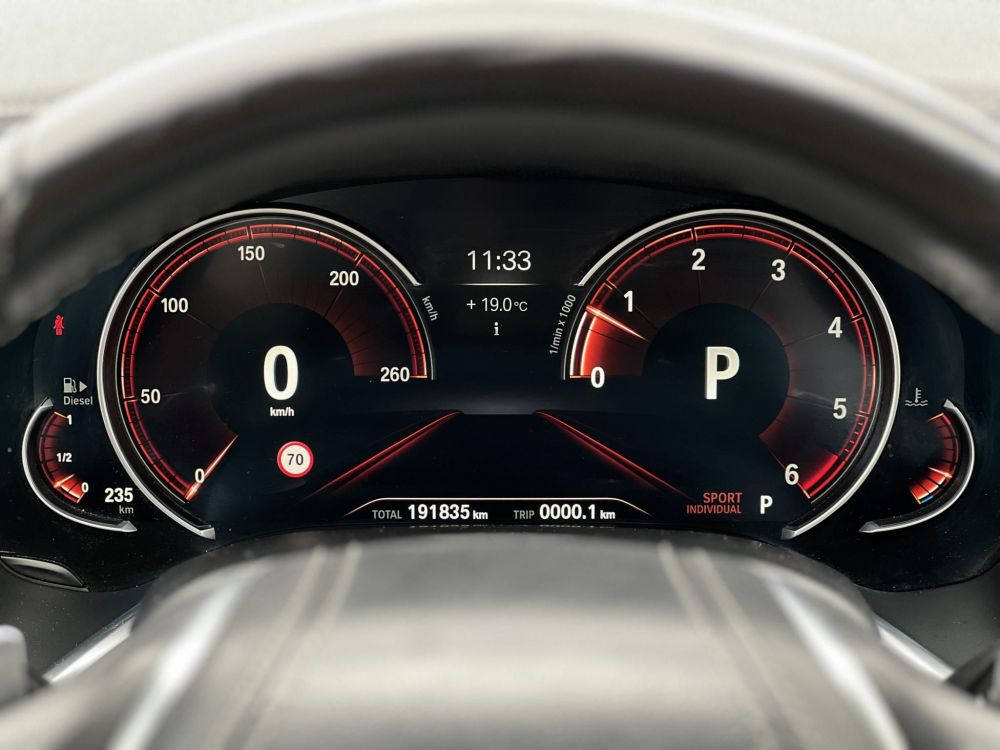BMW 730d xDrive (Automata) M-sport M.o.-i. HUD. harman/kardon. masszázs. memória. 360kamera. napfénytető!