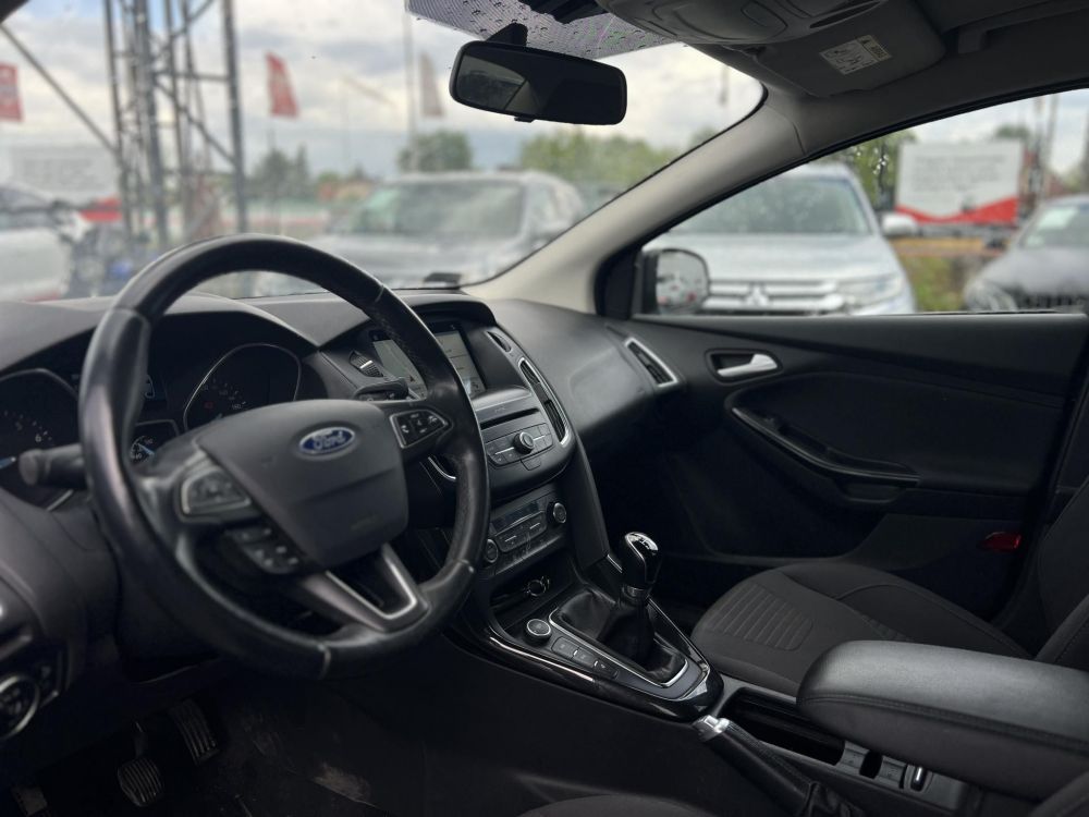 FORD FOCUS 1.6 Ti-VCT Technology Magyarországi 80e km Végig szervizelt!