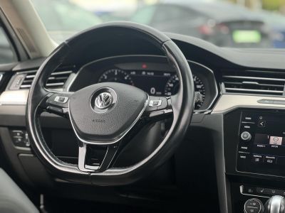 VOLKSWAGEN PASSAT VIII 2.0 TDI BMT SCR Comfortline DSG Magyarországi. Gyári fényezés. Végig vezetett szervizkönyv!
