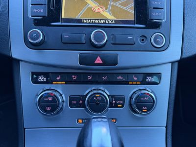 VOLKSWAGEN CC 2.0 CR TDI BMT DSG [5 személy] Xenon Tempomat Ülésfűtés PDC Navi Bluetooth 2 gyári kulcs!