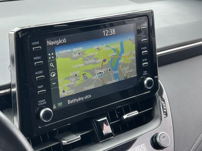 TOYOTA COROLLA 1.8 Hybrid Comfort Business e-CVT 80e km. tempomat. navigáció. ülésfűtés. kamera. digitklíma. 2 gyári kulcs!