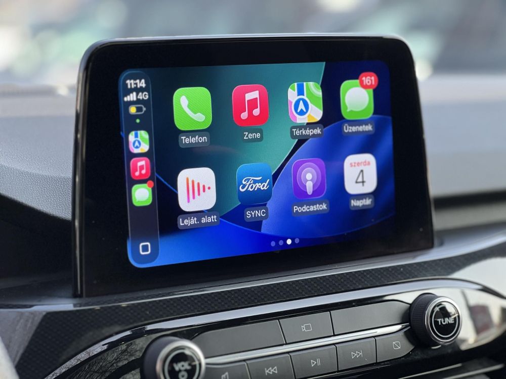 FORD KUGA 2.5 PHEV ST-Line CVT ST-line. panoráma tető