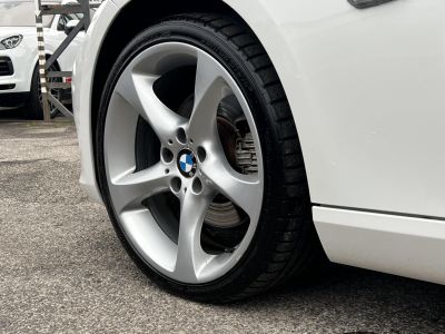 BMW 325i (Automata) Xenon Tempomat Ülésfűtés Bluetooth Navi PDC Friss vizsga!