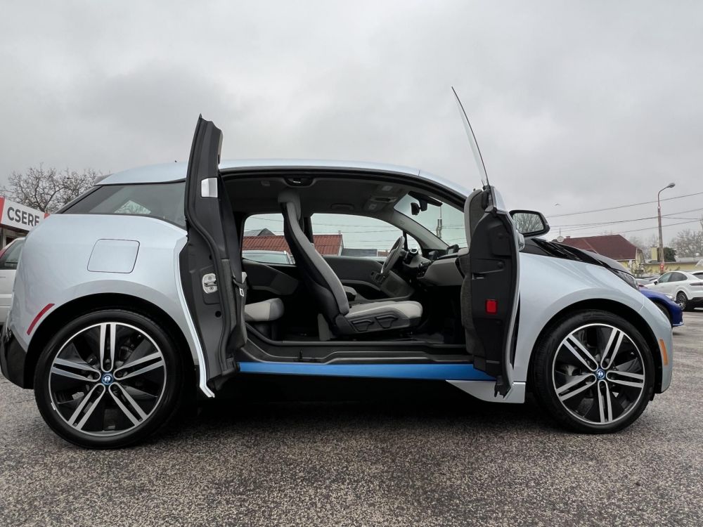 BMW I3 (Automata) 60Ah 59e km. Loft belső Navi Ülésfűtés Félbőr Bluetooth!