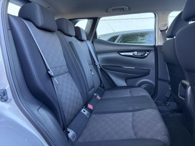 NISSAN QASHQAI 1.6 dCi Tekna 4WD 119e km. LED Tempomat Bluetooth Digitklíma MEGKÍMÉLT állapot!