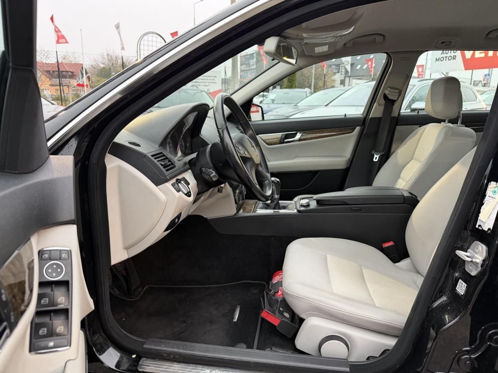 MERCEDES-BENZ C 200 T CDI Avantgarde 146e km. faberakás. világos belső!