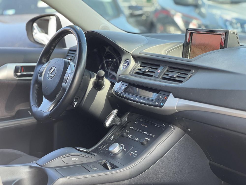LEXUS CT 200h Executive (Automata) 140e km. Tempomat Tolatókamera Nagy szerviz!