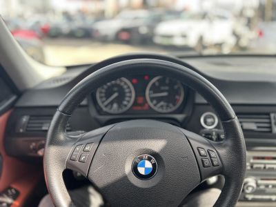 BMW 320d xDrive Touring (Automata) Bordó bőr belső.153e km. M.o.-i. panoráma tető ülésfűtés frissen szervizelt!