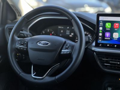 FORD FOCUS 1.5 EcoBlue Titanium LED. CarPlay. Állófűtés. Vonóhorog. Téli csomag!