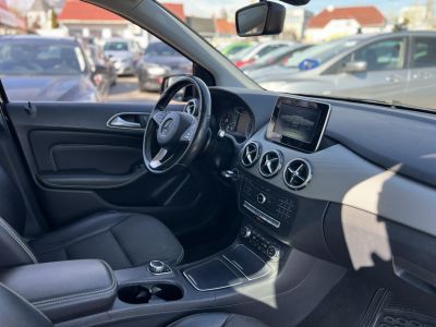 MERCEDES-BENZ B 250 E (Automata) 94e km. téli-nyári gumi. kamera. 2 gyári kulcs!