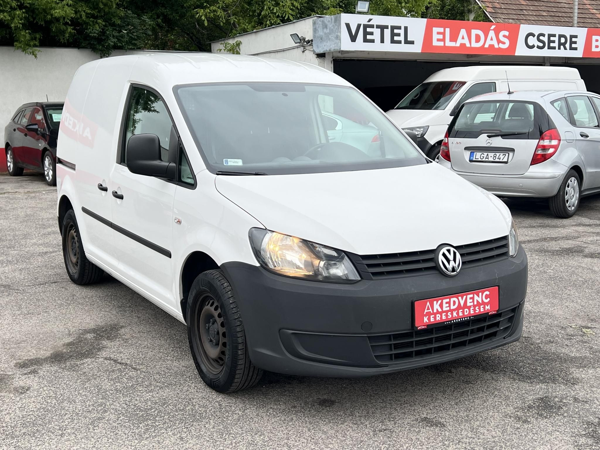 VOLKSWAGEN CADDY 1.6 CR TDI BlueMotion M.o.-i. Klíma Tempomat Bluetooth Téli-Nyári Áfás