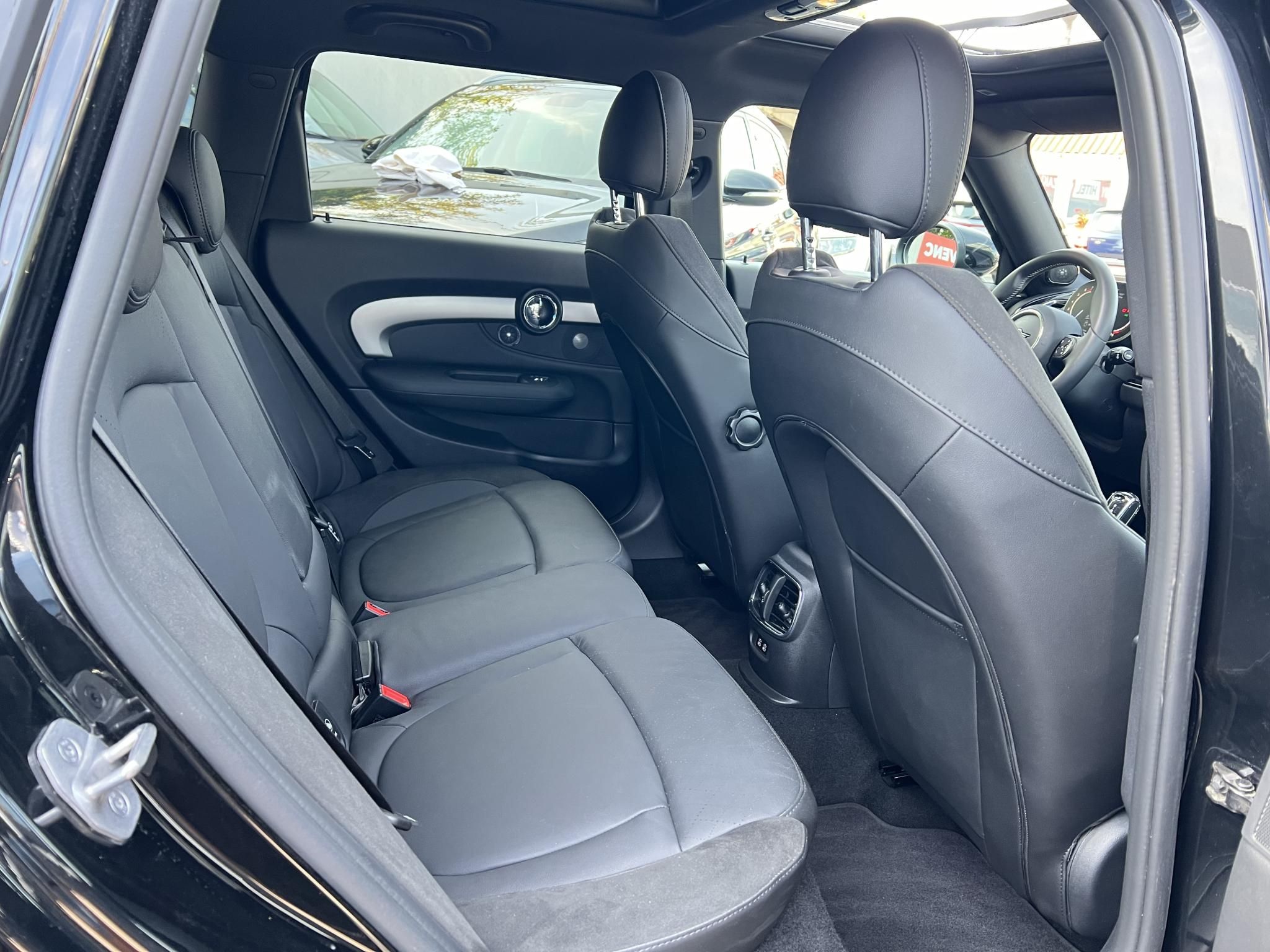 MINI CLUBMAN 2.0 John Cooper Works ALL4 (Automata) M.o.-i. 1.tul. garanciális. teljes felszereltség. sérülésmentes. carplay