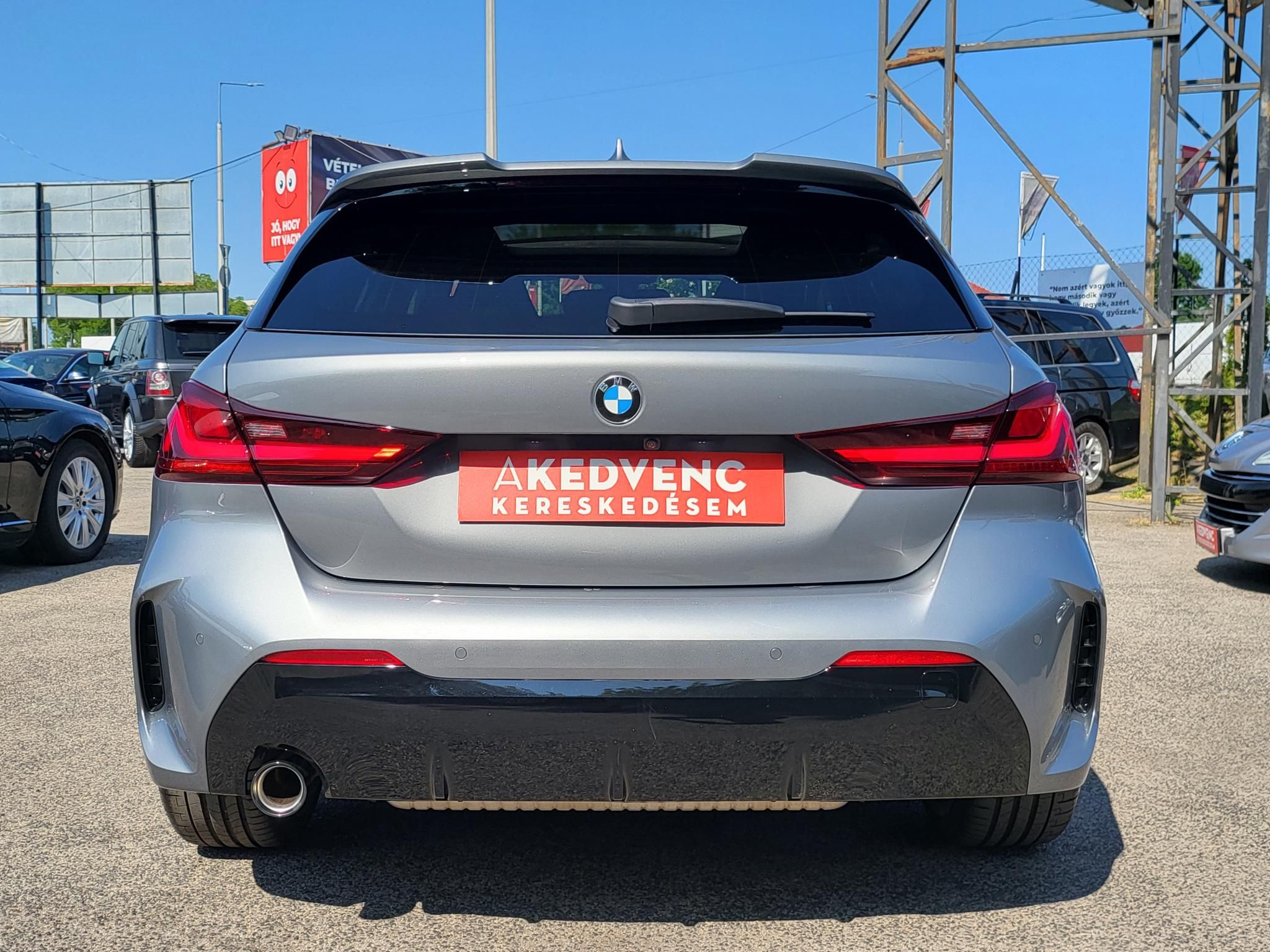 BMW 118i M Sport DKG 9e km. Adaptív LED Panorámatető Harman/Kardon Memória Carplay