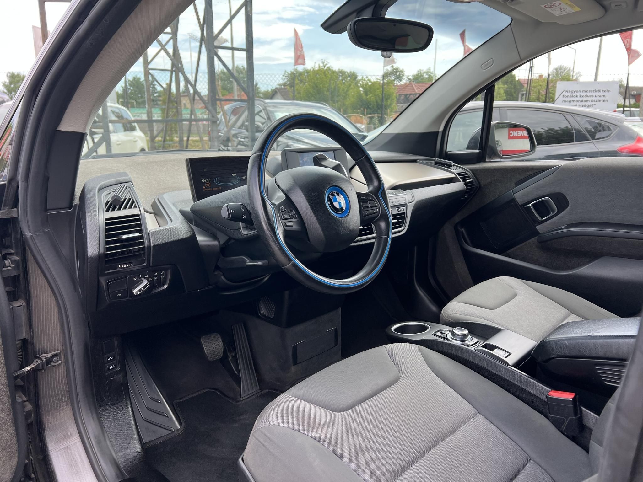 BMW I3 (Automata) 60Ah 100e km. Frissen szervizelt!