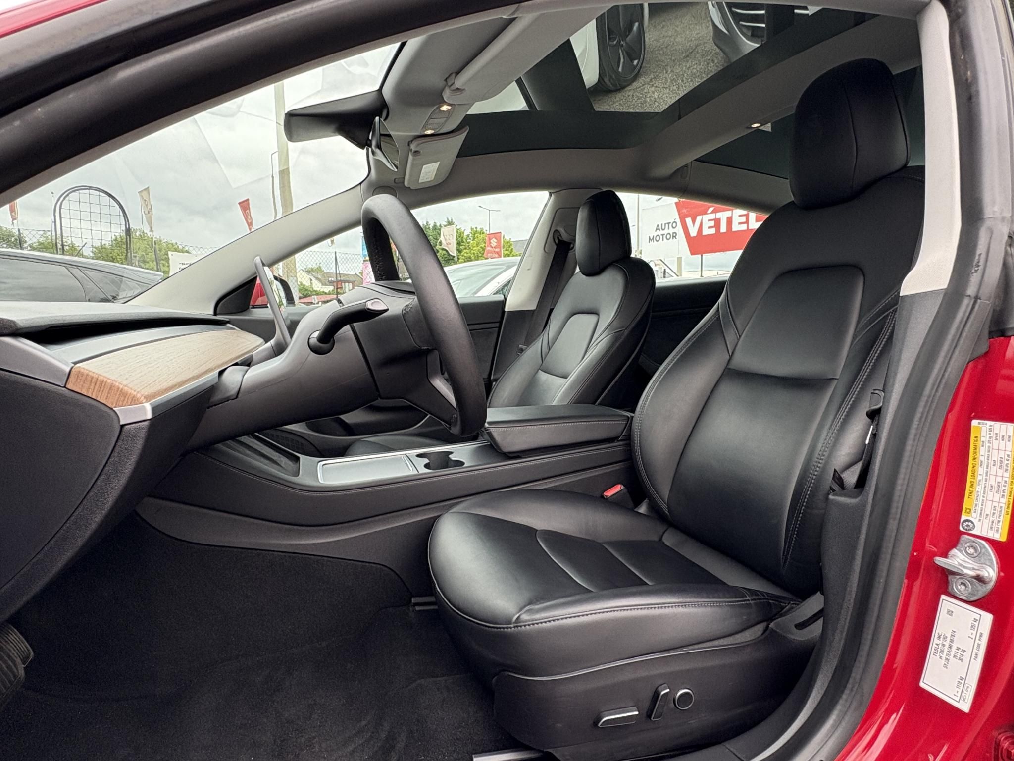 TESLA MODEL 3 Standard Range Plus Aut 80e km. mátrix LED. hőszivattyús. facelift. garanciális!