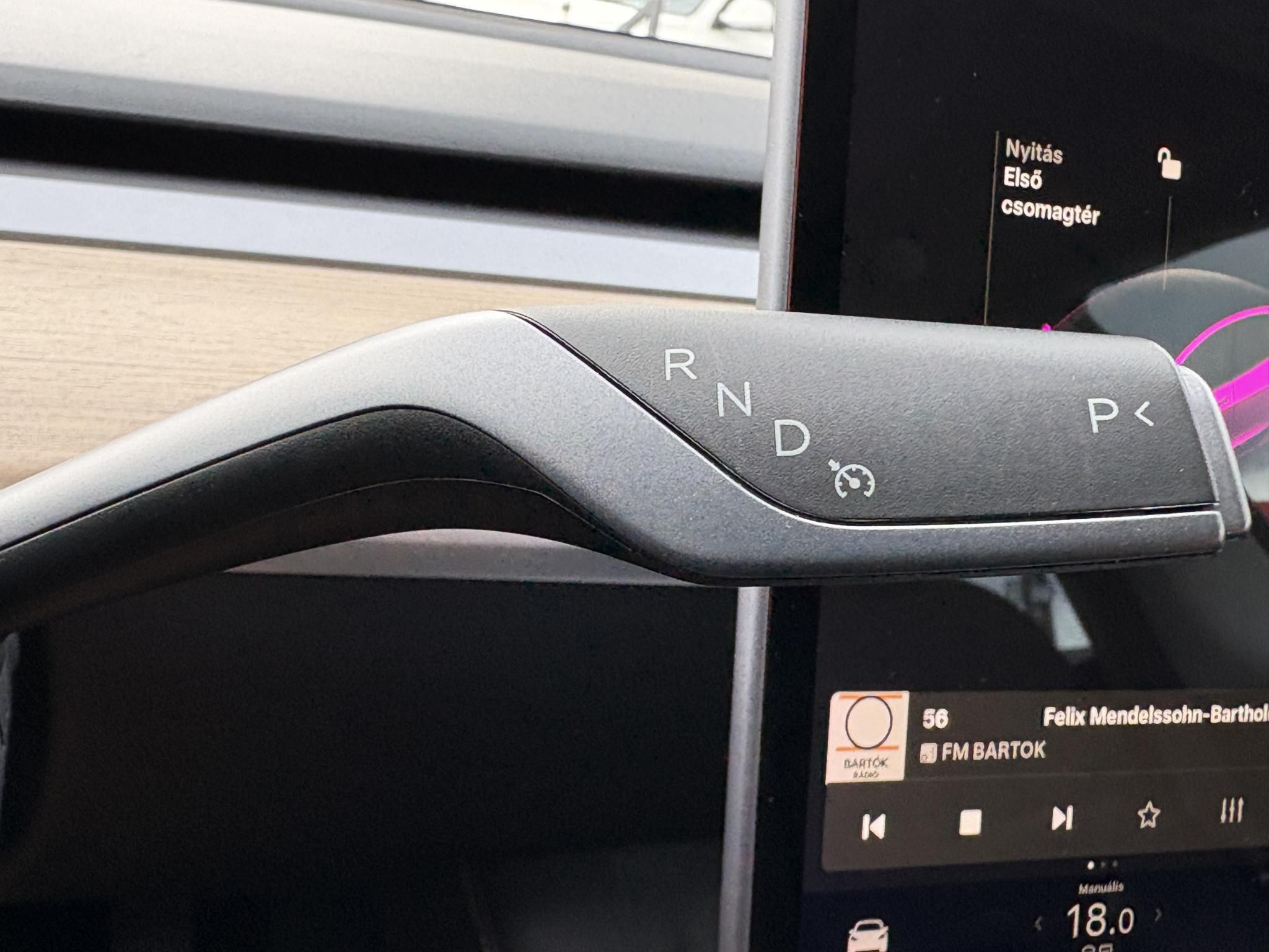 TESLA MODEL 3 Standard Range Plus Aut 80e km. mátrix LED. hőszivattyús. facelift. garanciális!