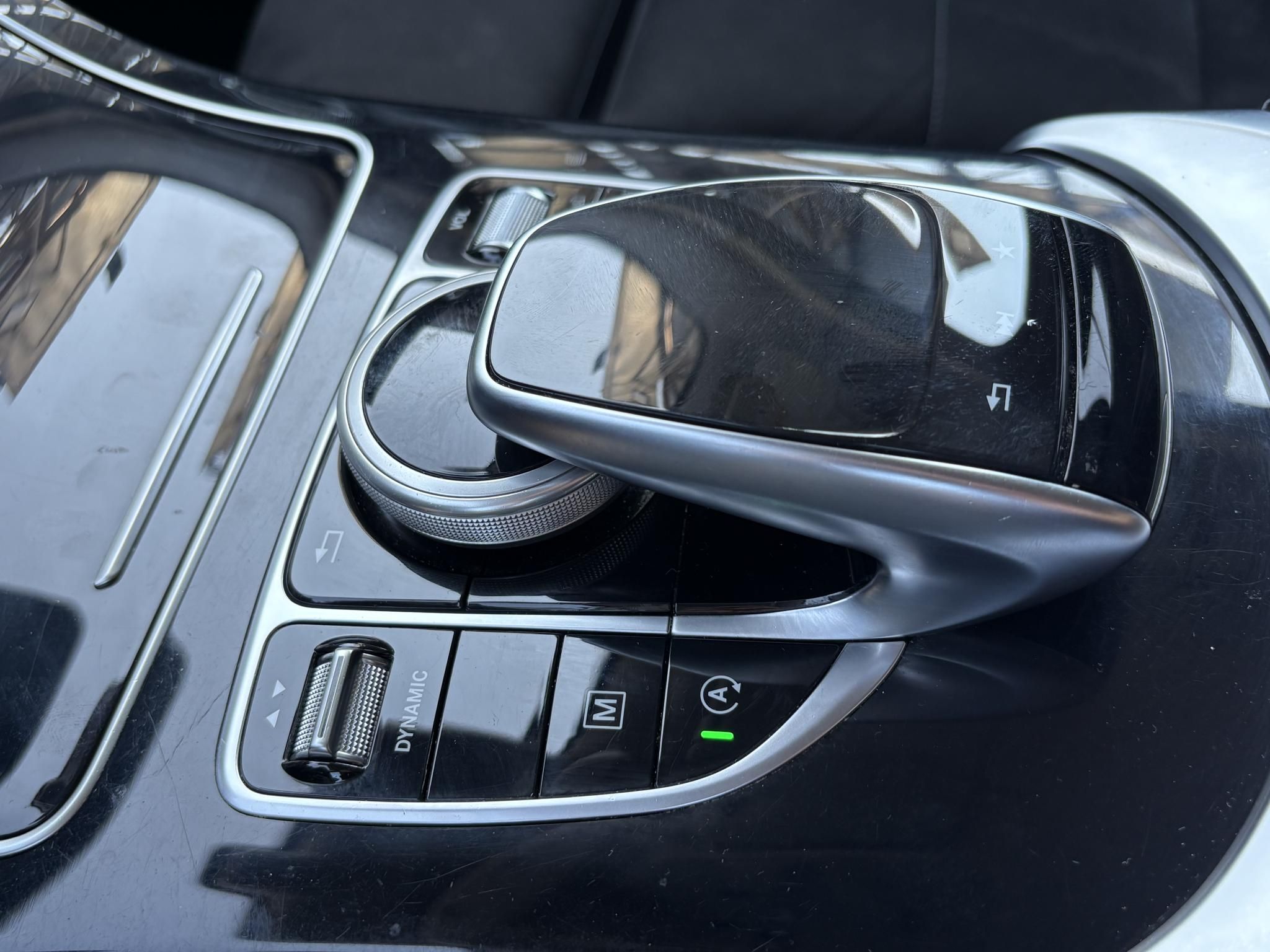 MERCEDES-BENZ GLC 220 d 4Matic 9G-TRONIC AMG csomag. LED Távtartó Head-Up Navi 360 kamera Bluetooth Megkímélt!