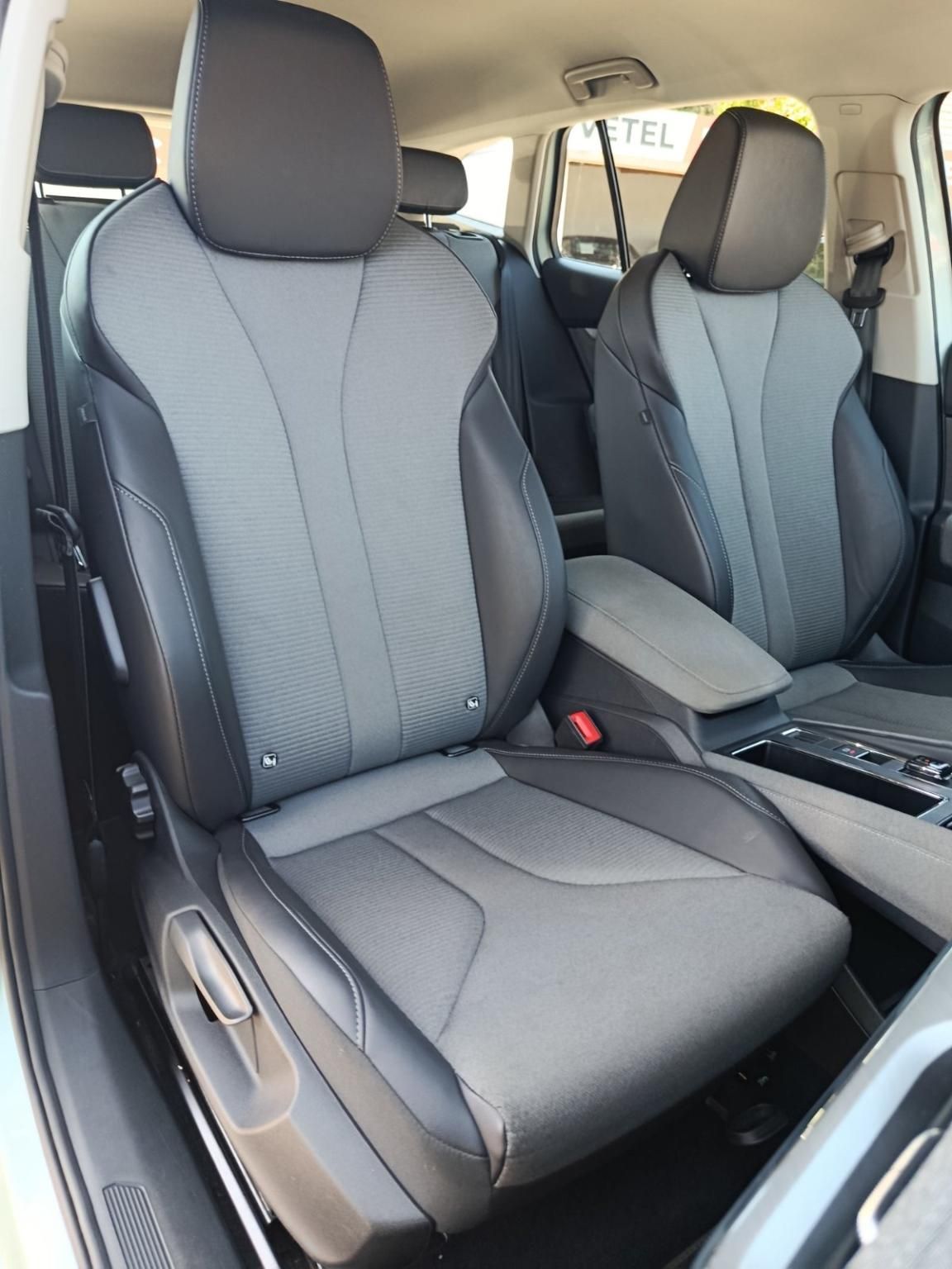 SKODA ENYAQ iV 60 400 km-es hatótáv. tágas beltér. kitűnő állapot. GARANCIA!