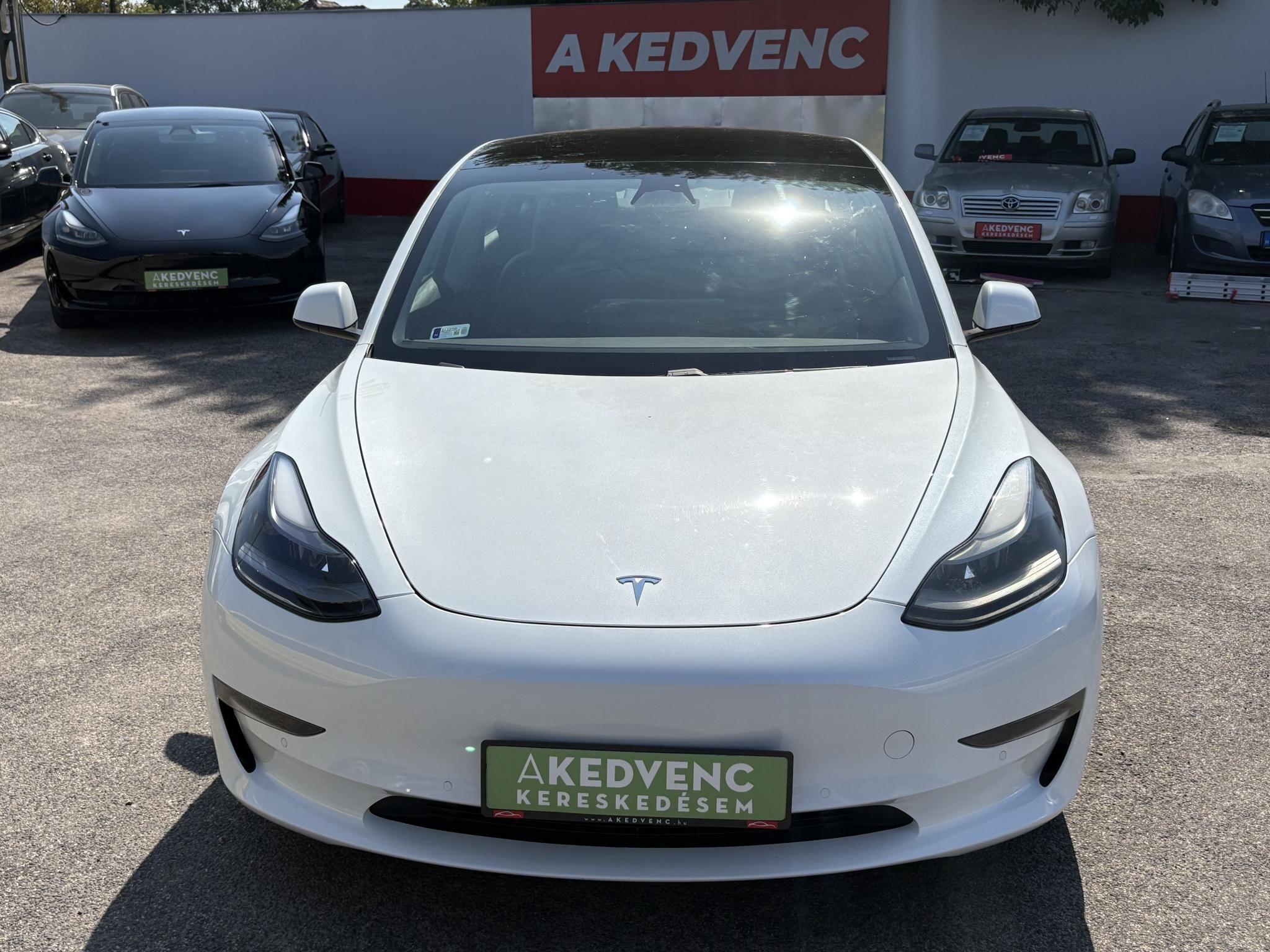 TESLA MODEL 3 Long Range AWD (Automata) 500km-es hatótáv. mátrix LED. garanciális. hőszívattyú. 4 évszakos gumik!