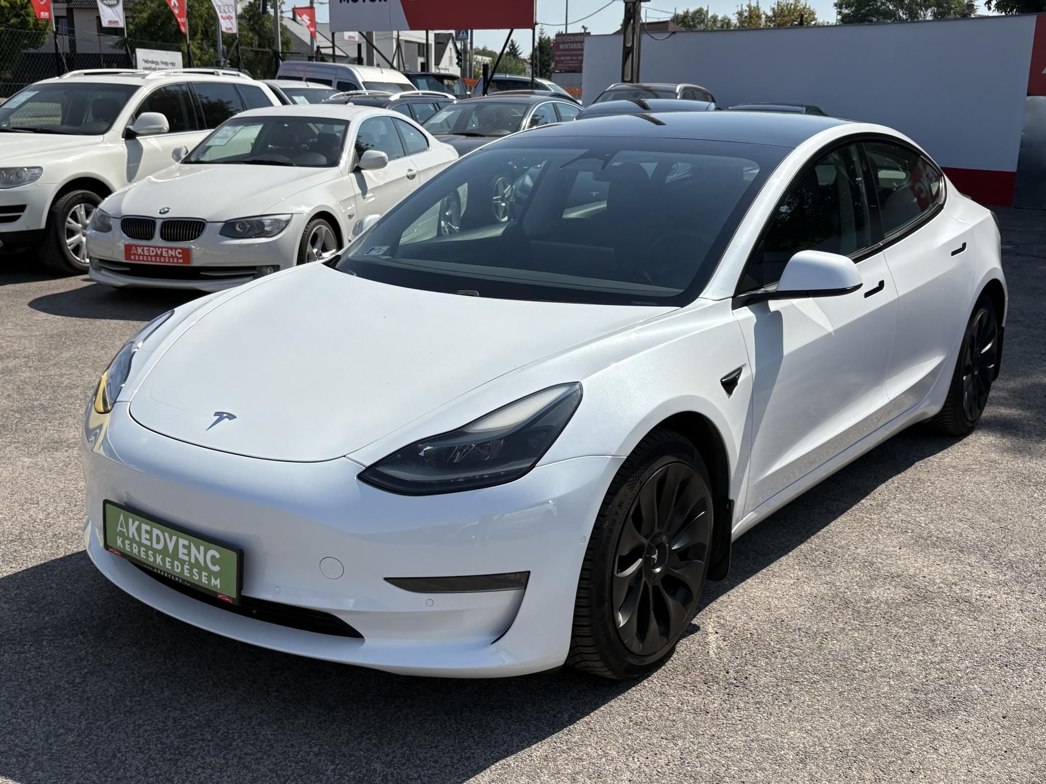 TESLA MODEL 3 Long Range AWD (Automata) 500km-es hatótáv. mátrix LED. garanciális. hőszívattyú. 4 évszakos gumik!