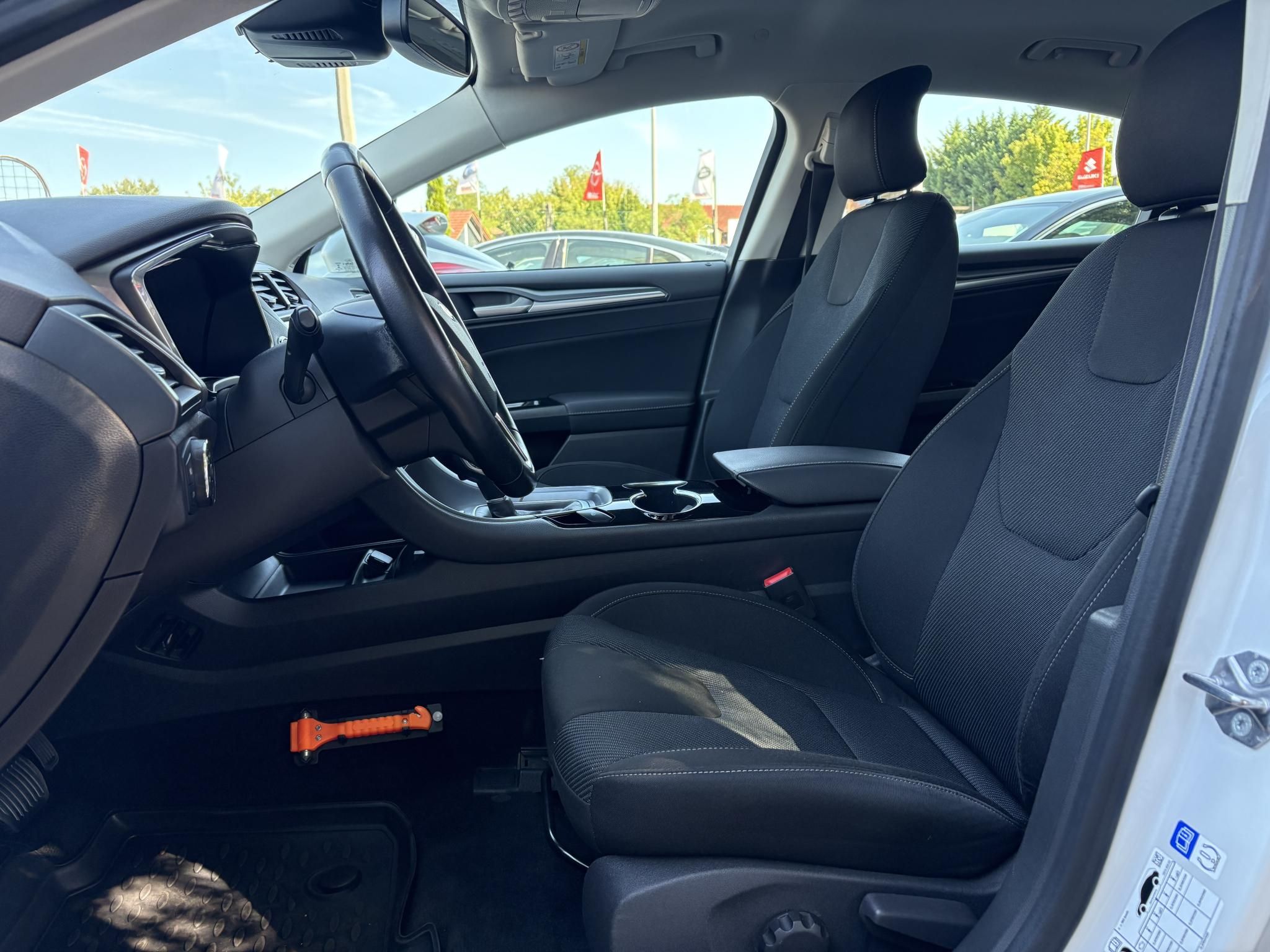 FORD MONDEO 2.0 HEV Vignale (Automata) Klíma Tempomat Bluetooth Carplay GARANCIÁLIS VÁLTÓ!