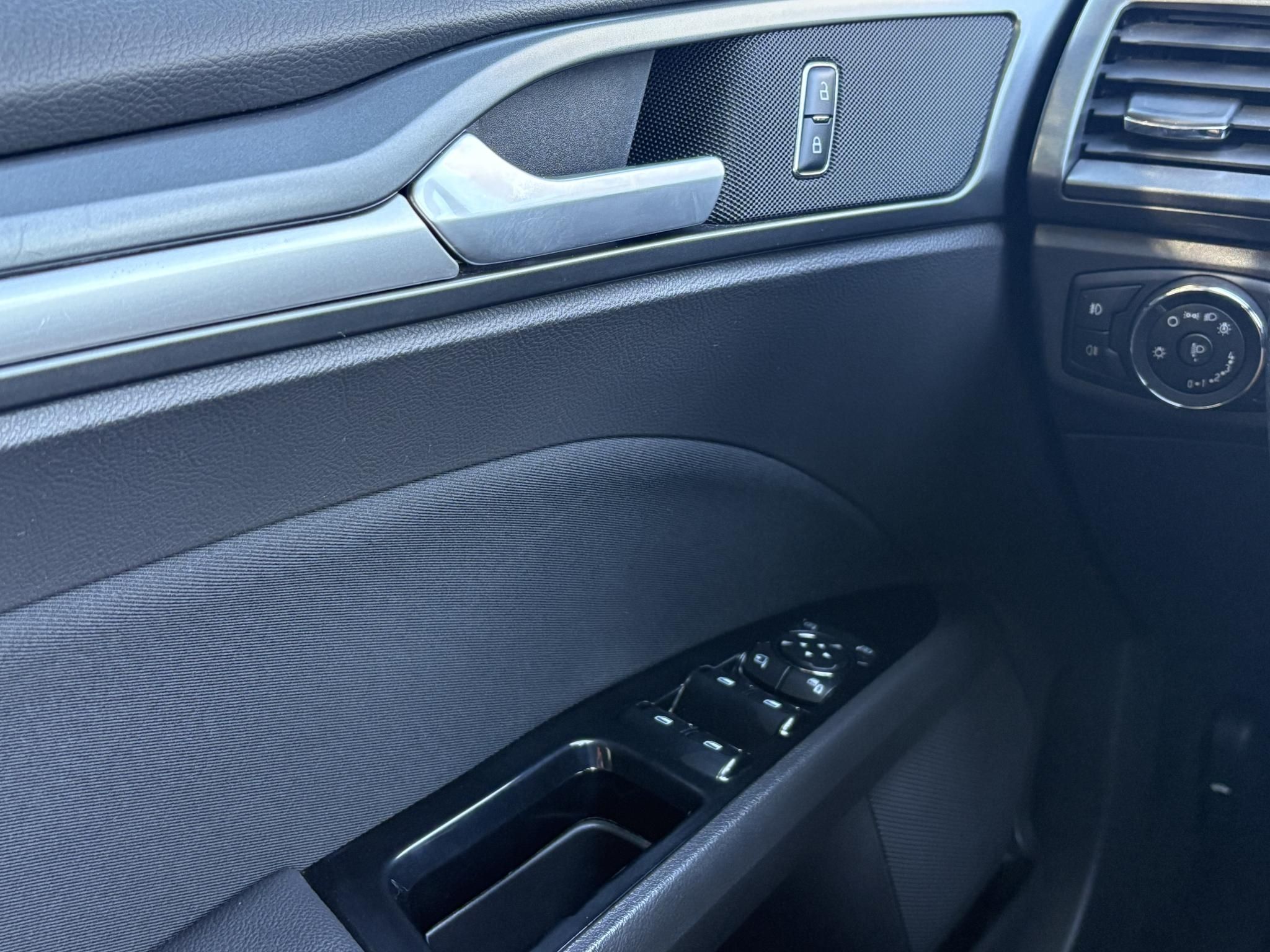 FORD MONDEO 2.0 HEV Vignale (Automata) Klíma Tempomat Bluetooth Carplay GARANCIÁLIS VÁLTÓ!