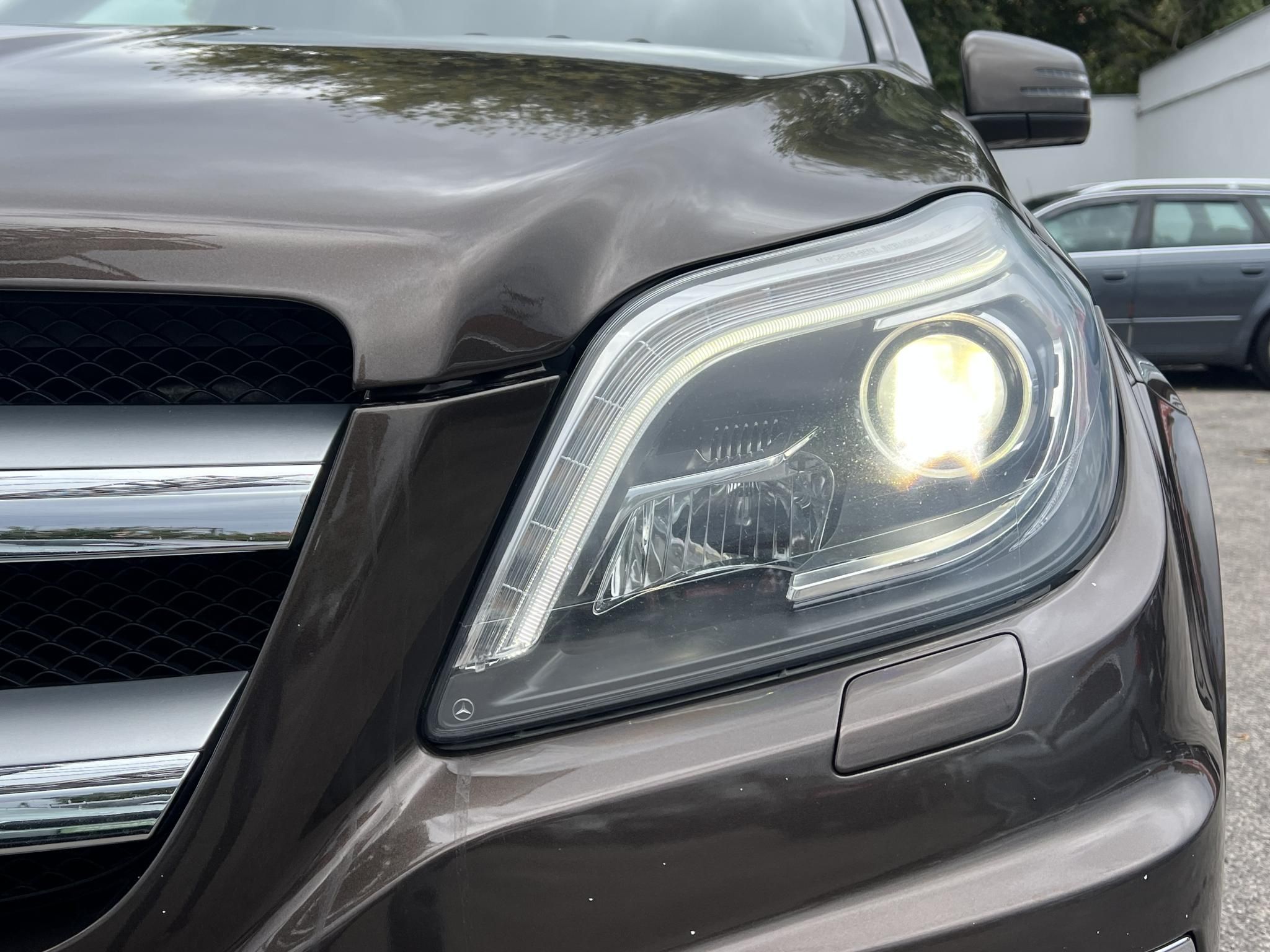 MERCEDES-BENZ GL 350 BlueTEC 4Matic (Automata) (7 személyes ) Magyarországi. AMG-csomag. Új légrugók!