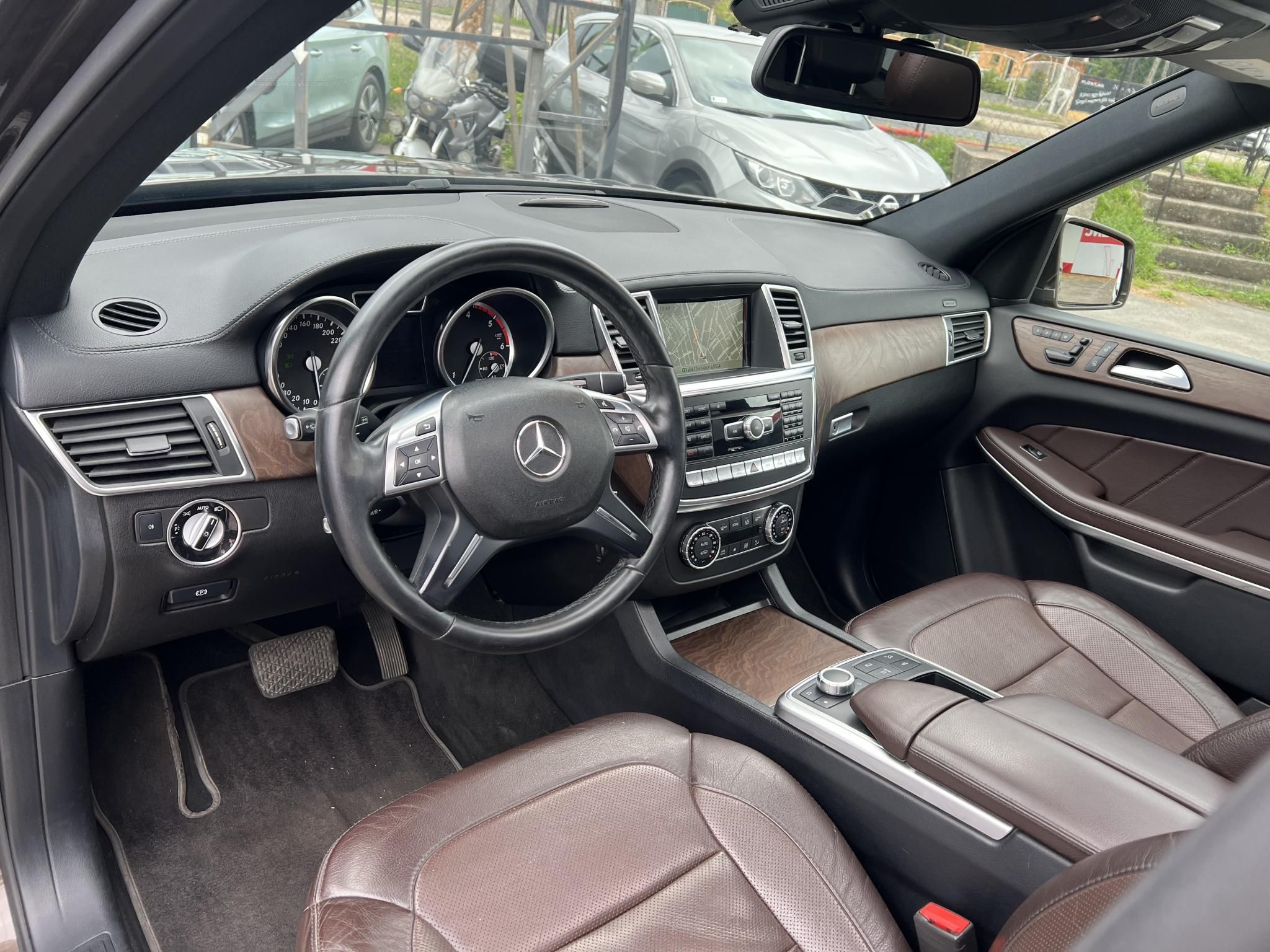 MERCEDES-BENZ GL 350 BlueTEC 4Matic (Automata) (7 személyes ) Magyarországi. AMG-csomag. Új légrugók!