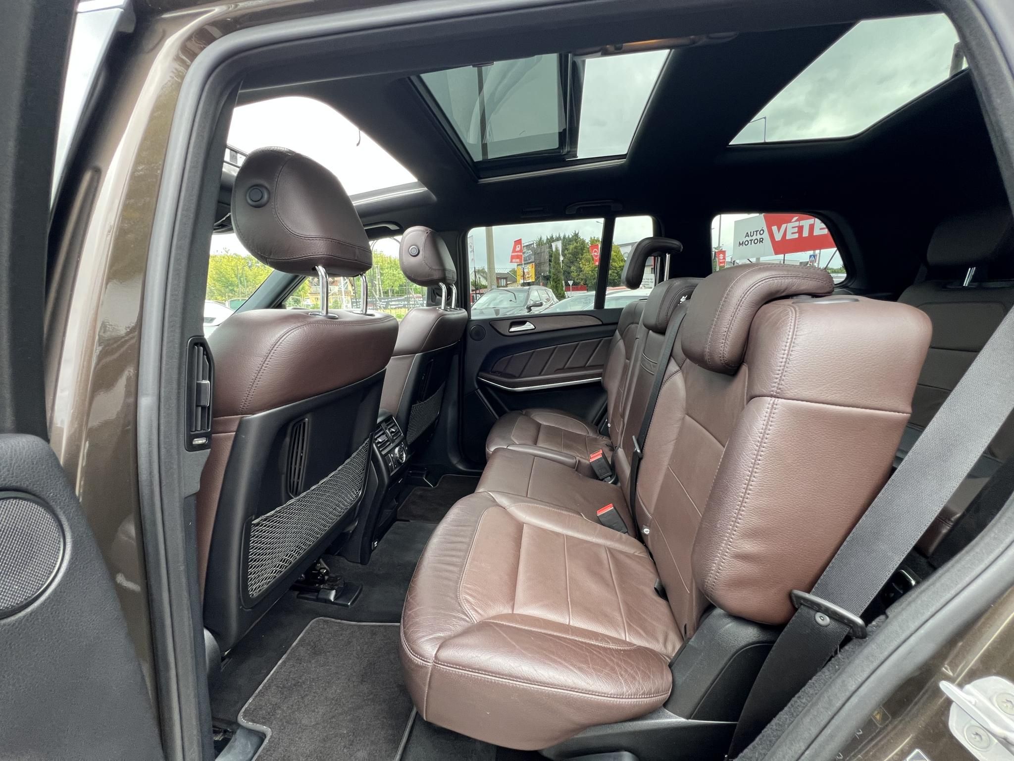 MERCEDES-BENZ GL 350 BlueTEC 4Matic (Automata) (7 személyes ) Magyarországi. AMG-csomag. Új légrugók!