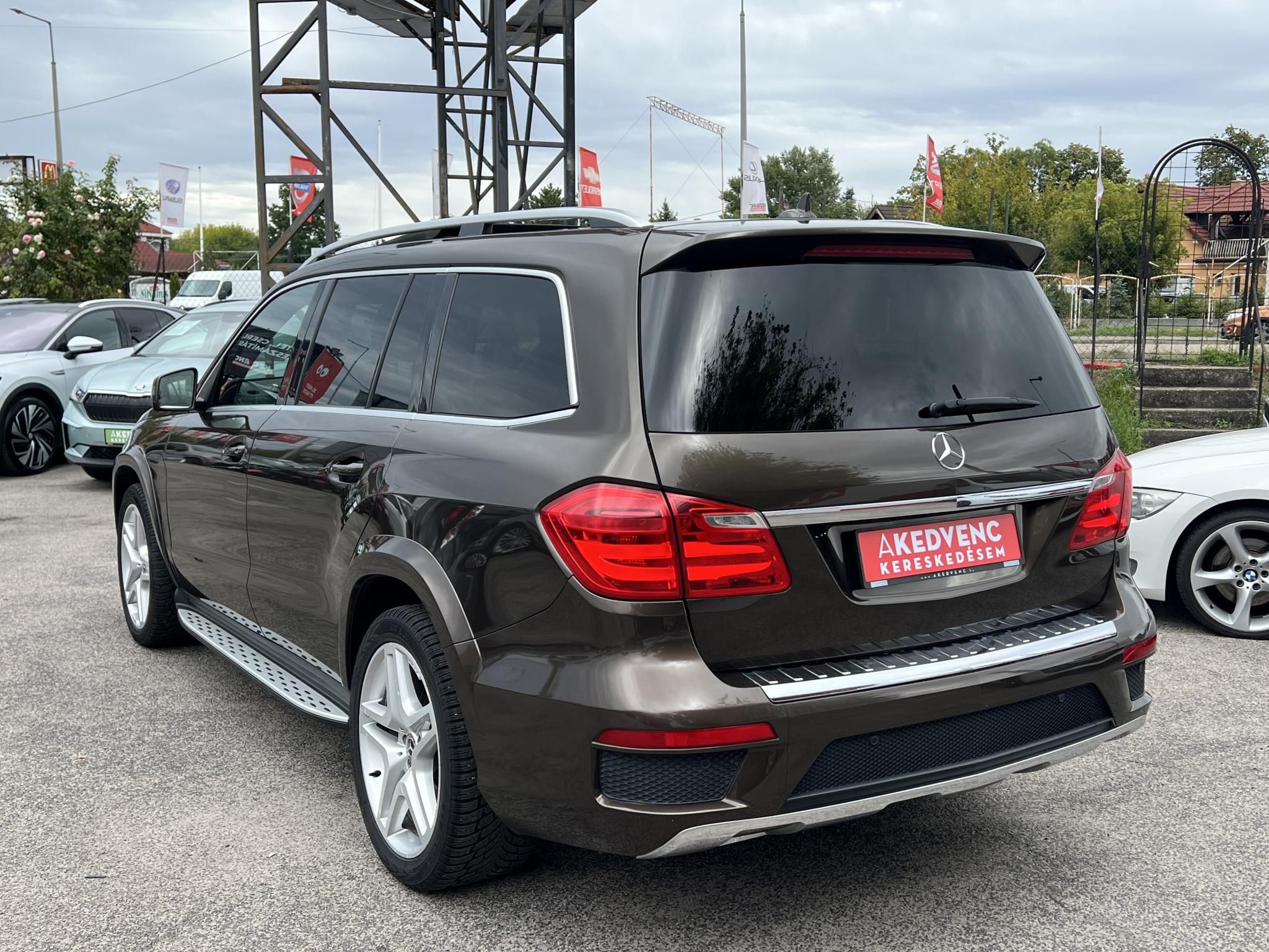 MERCEDES-BENZ GL 350 BlueTEC 4Matic (Automata) (7 személyes ) Magyarországi. AMG-csomag. Új légrugók!