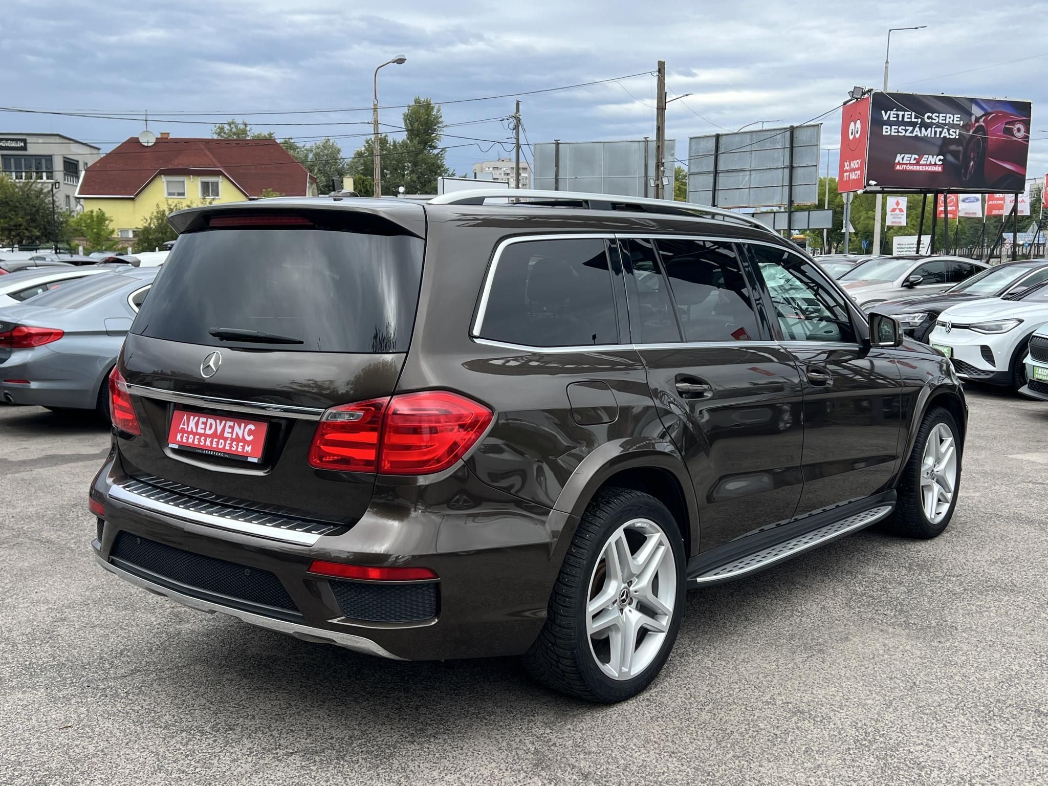 MERCEDES-BENZ GL 350 BlueTEC 4Matic (Automata) (7 személyes ) Magyarországi. AMG-csomag. Új légrugók!