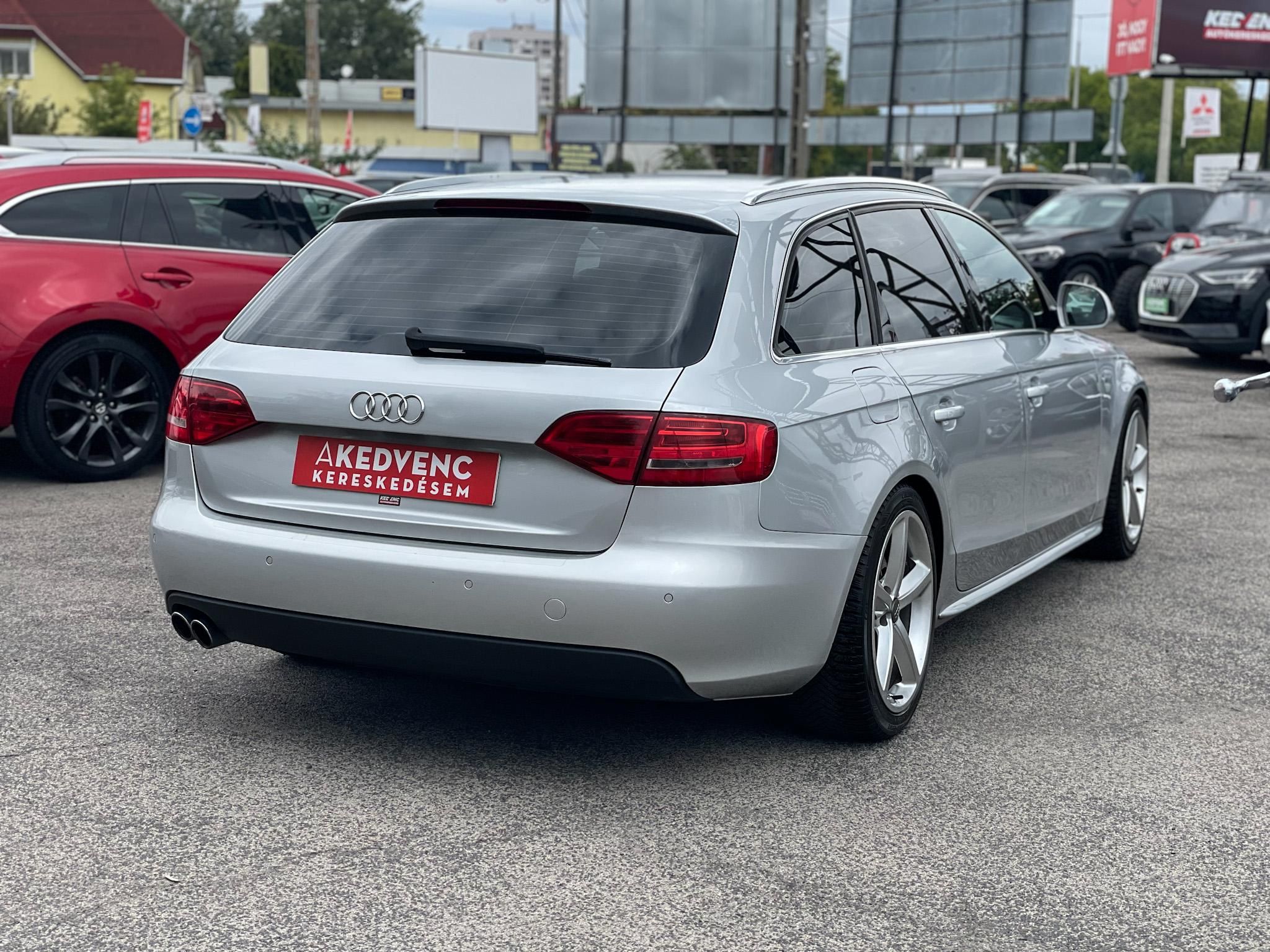 AUDI A4 Avant 2.0 TDI DPF S-line Klíma Tempomat Bluetooth Navi 6 sebességes!