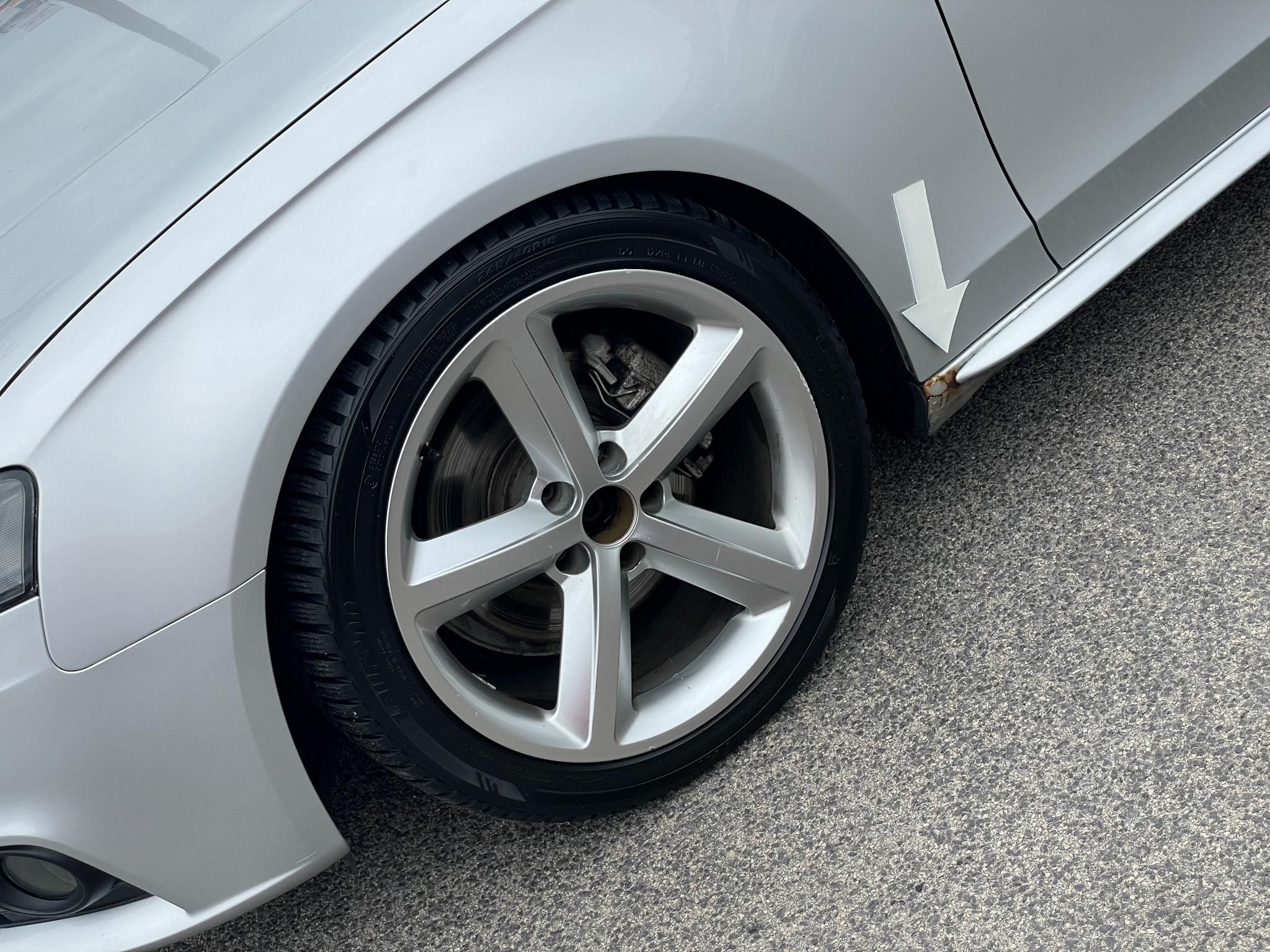 AUDI A4 Avant 2.0 TDI DPF S-line Klíma Tempomat Bluetooth Navi 6 sebességes!