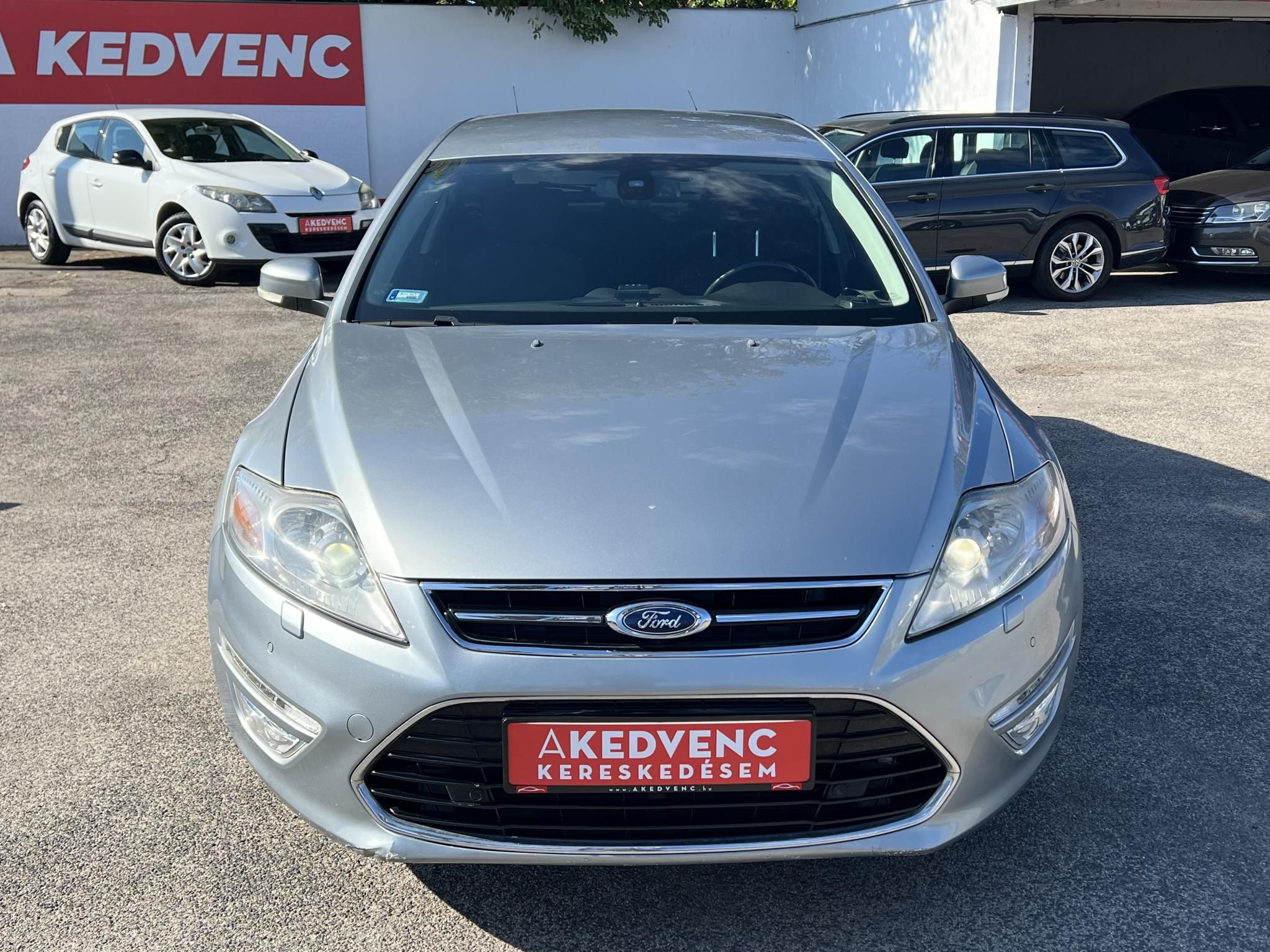 FORD MONDEO 2.0 TDCi Titanium Powershift Xenon Tempomat Keyless Ülésfűtés/hűtés GARANCIÁLIS VÁLTÓ!