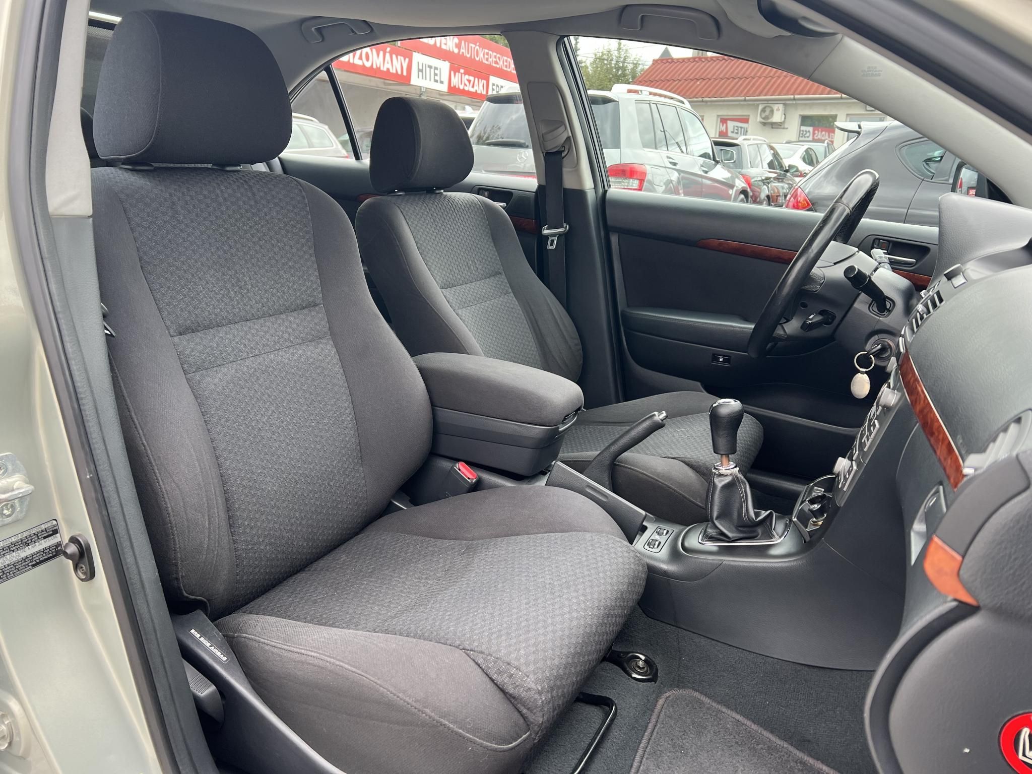 TOYOTA AVENSIS 2.0 D Webasto Ülésfűtés Tempomat Digitklíma