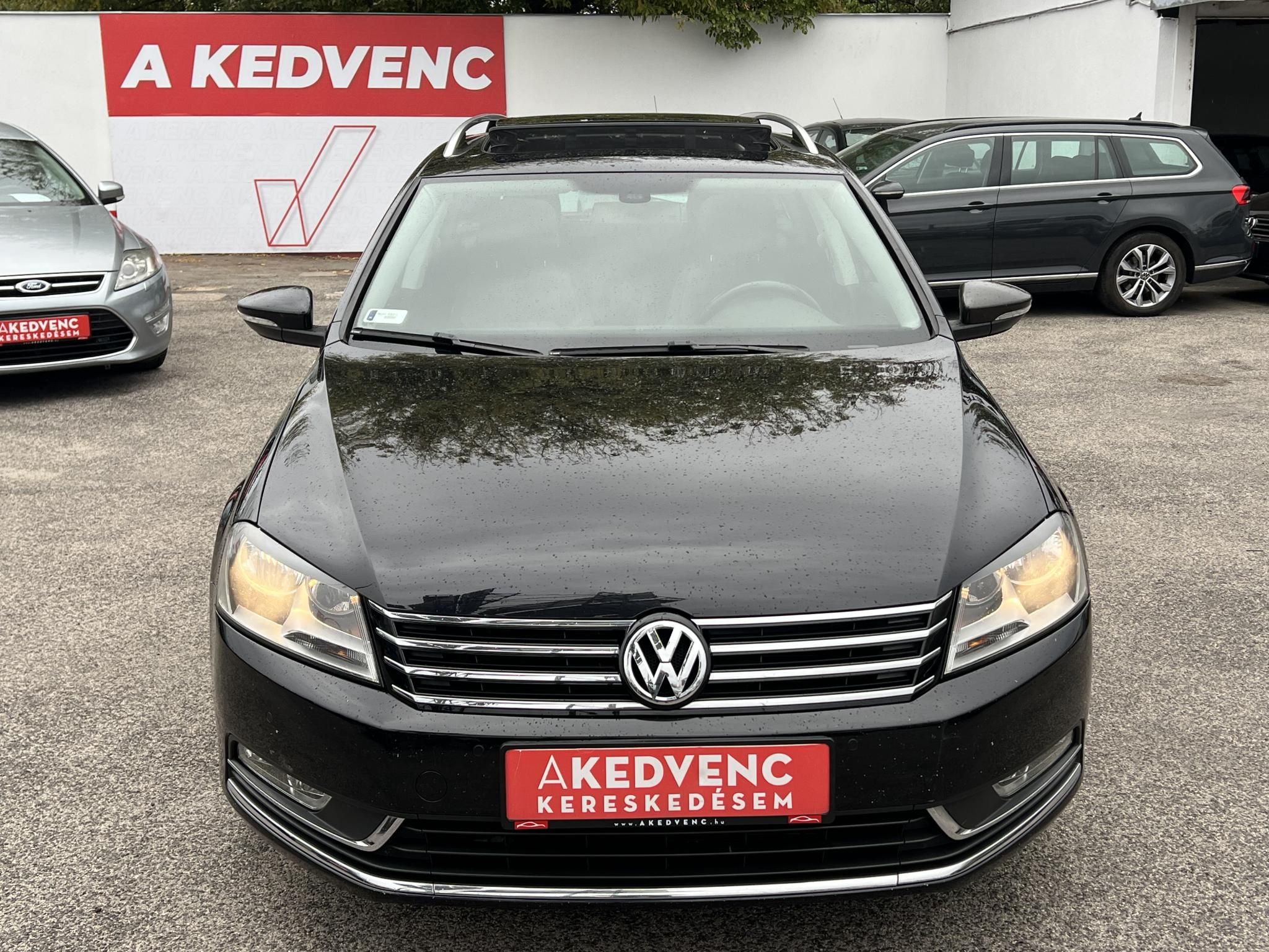 VOLKSWAGEN PASSAT VII Variant 1.6 CR TDI Comfortline BMT DSG M.o.-i. Panorámatető Tempomat Ülésfűtés Bluetooth Vezérlés cserélve!