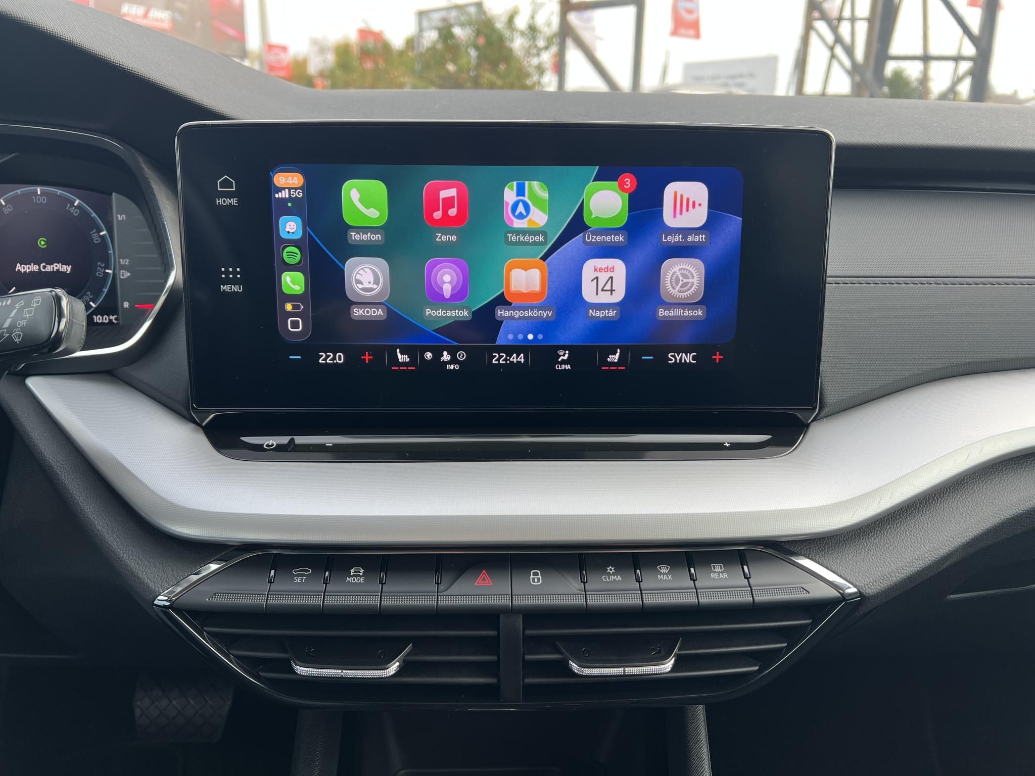 SKODA OCTAVIA Combi 1.4 TSI pHEV Ambition DSG 22e km. LED Tempomat Carplay Sávtartó Ülésfűtés Kormányfűtés Virtual Cockpit