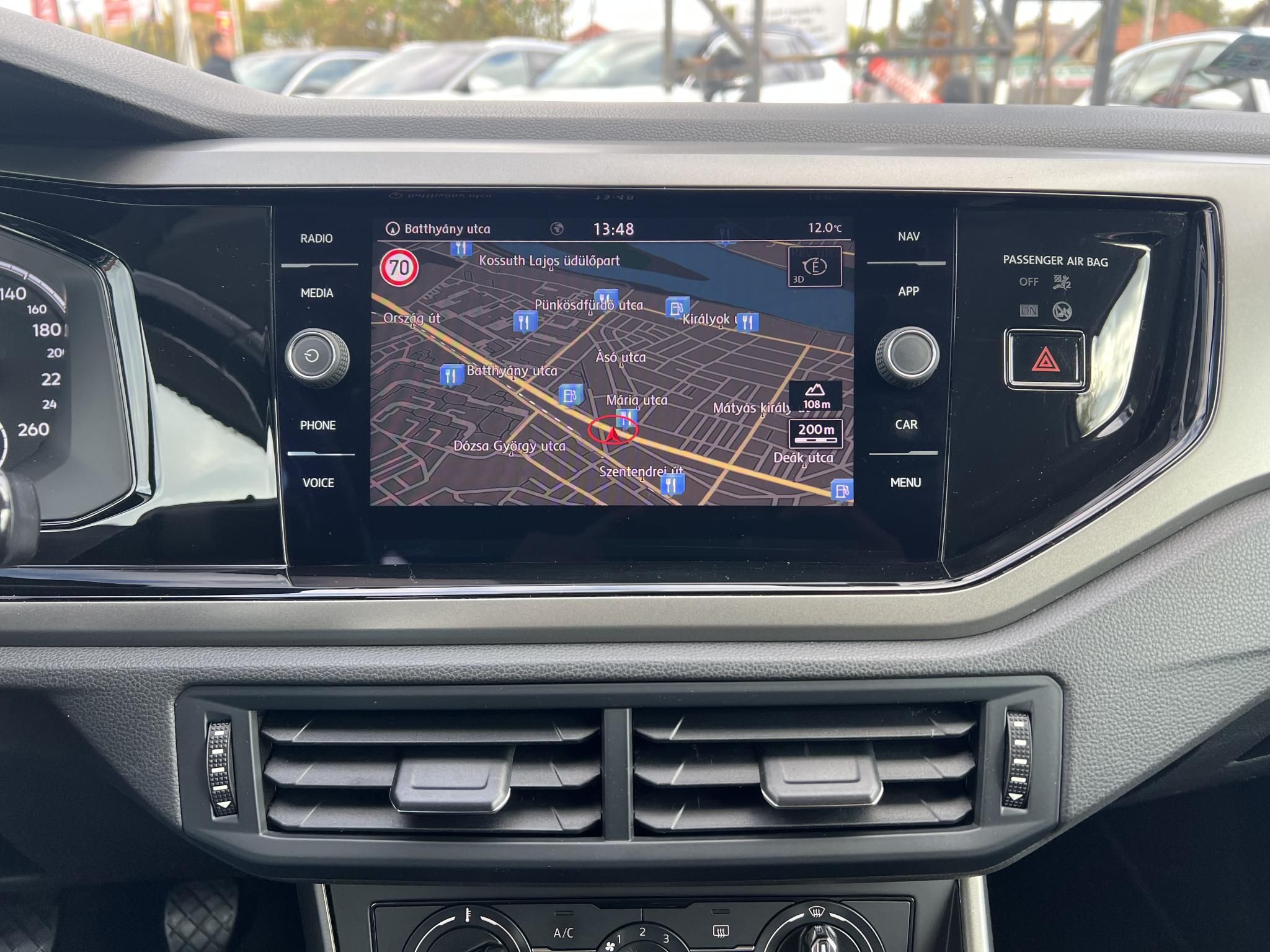 VOLKSWAGEN POLO VI 1.6 TDI SCR Comfortline Klíma Tempomat Navi Bluetooth 4 évszakos gumik!