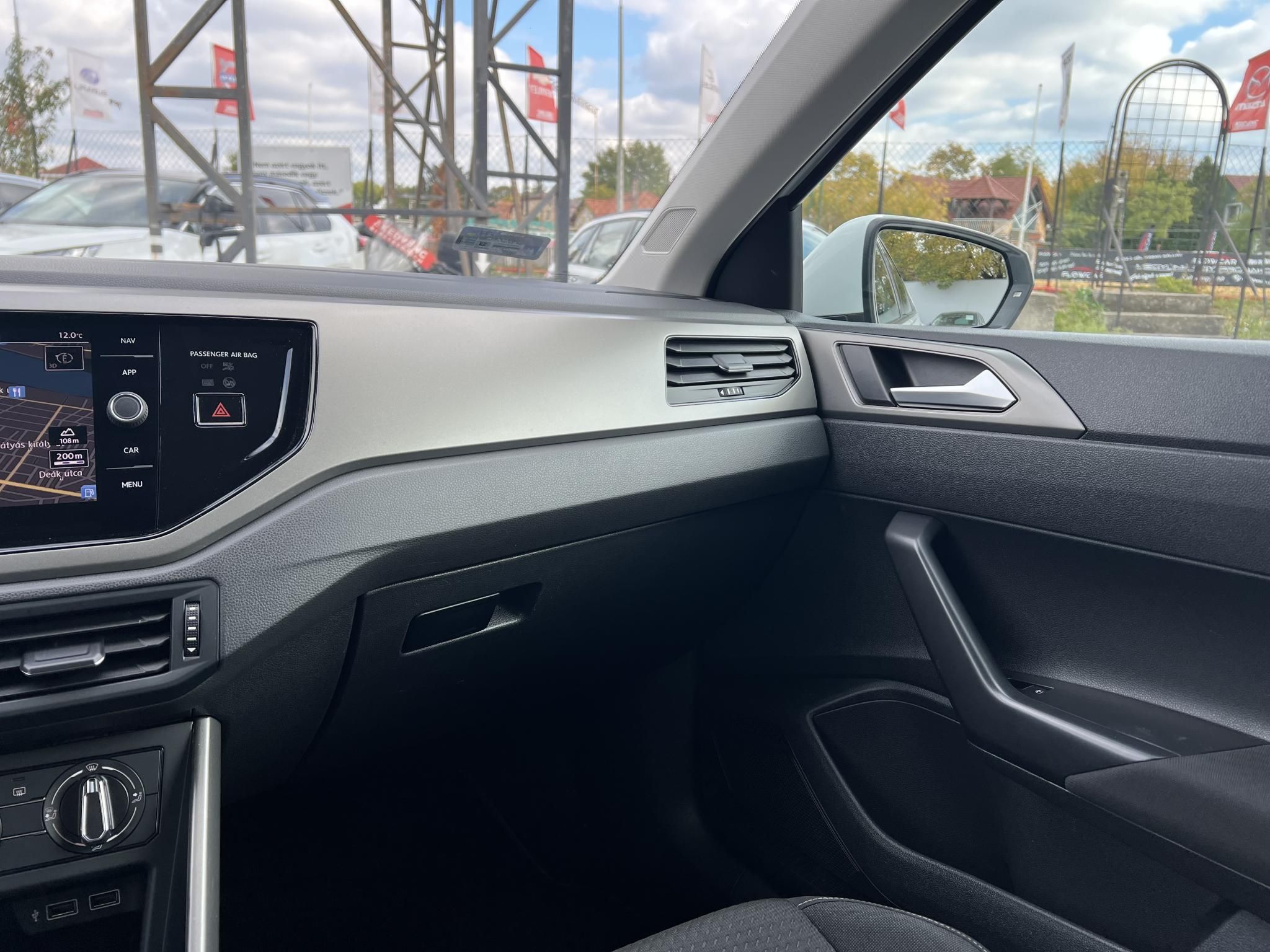 VOLKSWAGEN POLO VI 1.6 TDI SCR Comfortline Klíma Tempomat Navi Bluetooth 4 évszakos gumik!