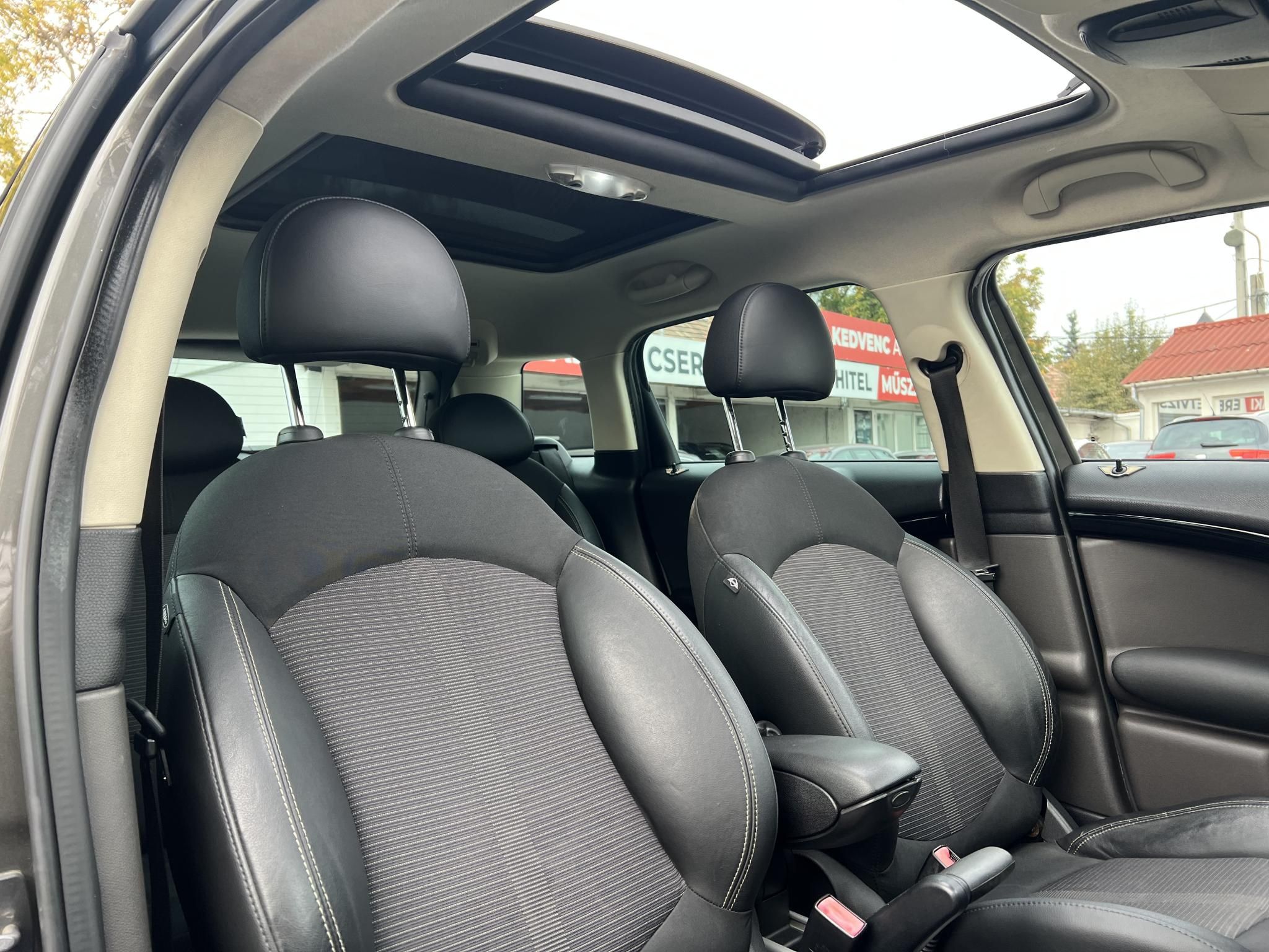 MINI COUNTRYMAN Cooper1.6 S ALL4 (Automata) Magyarországi Xenon Panorámatető Ülésfűtés Tempomat Kormányváltó