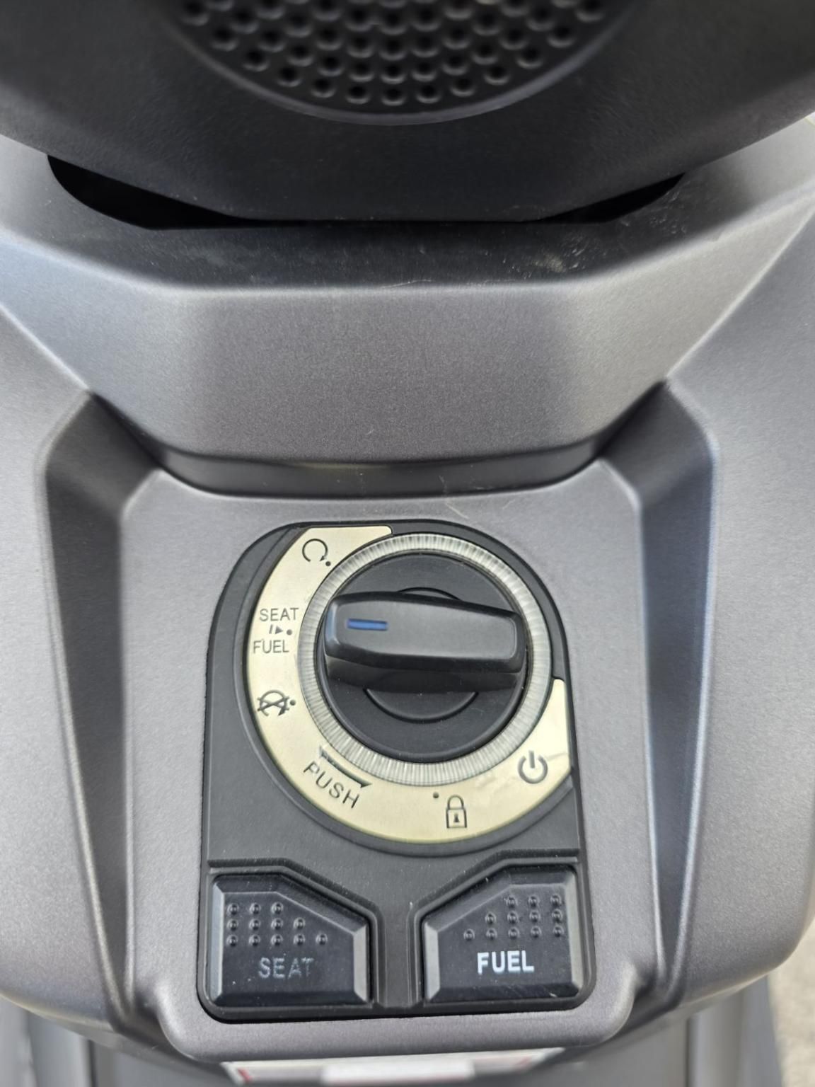 KEEWAY VIESTE 125 Gyorsabb. mint a reggeli kávé-és nem is hűl ki!