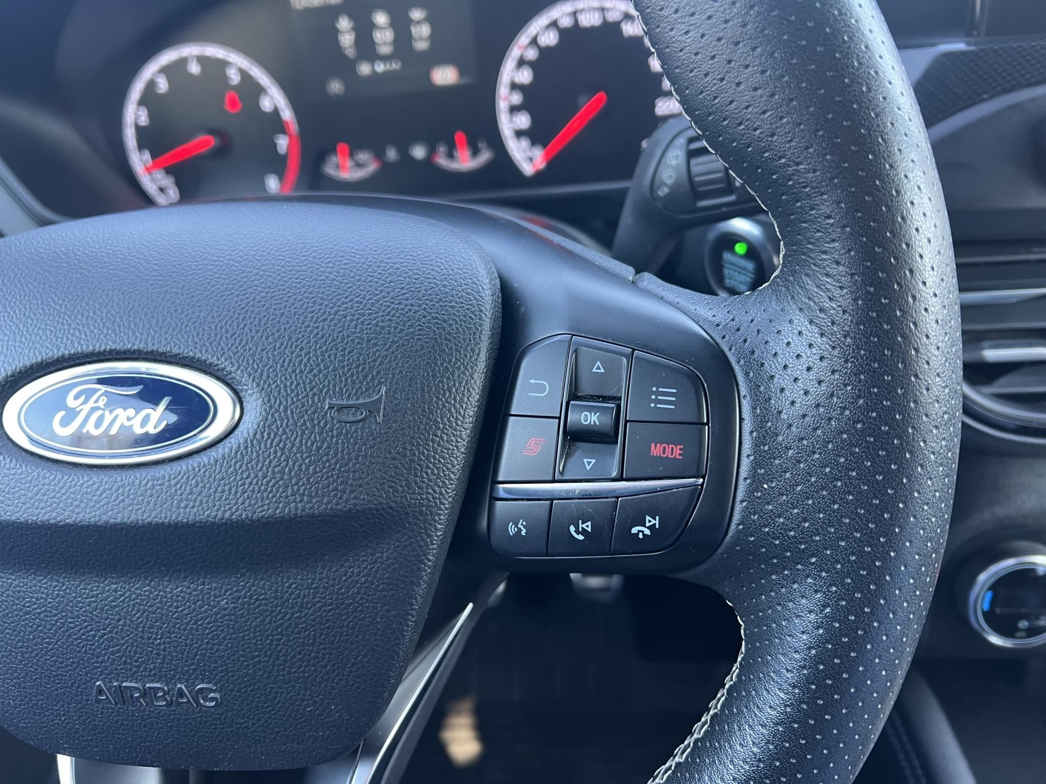 FORD FOCUS 2.3 EcoBoost ST Frissen szervizelt. RECARO. Carplay