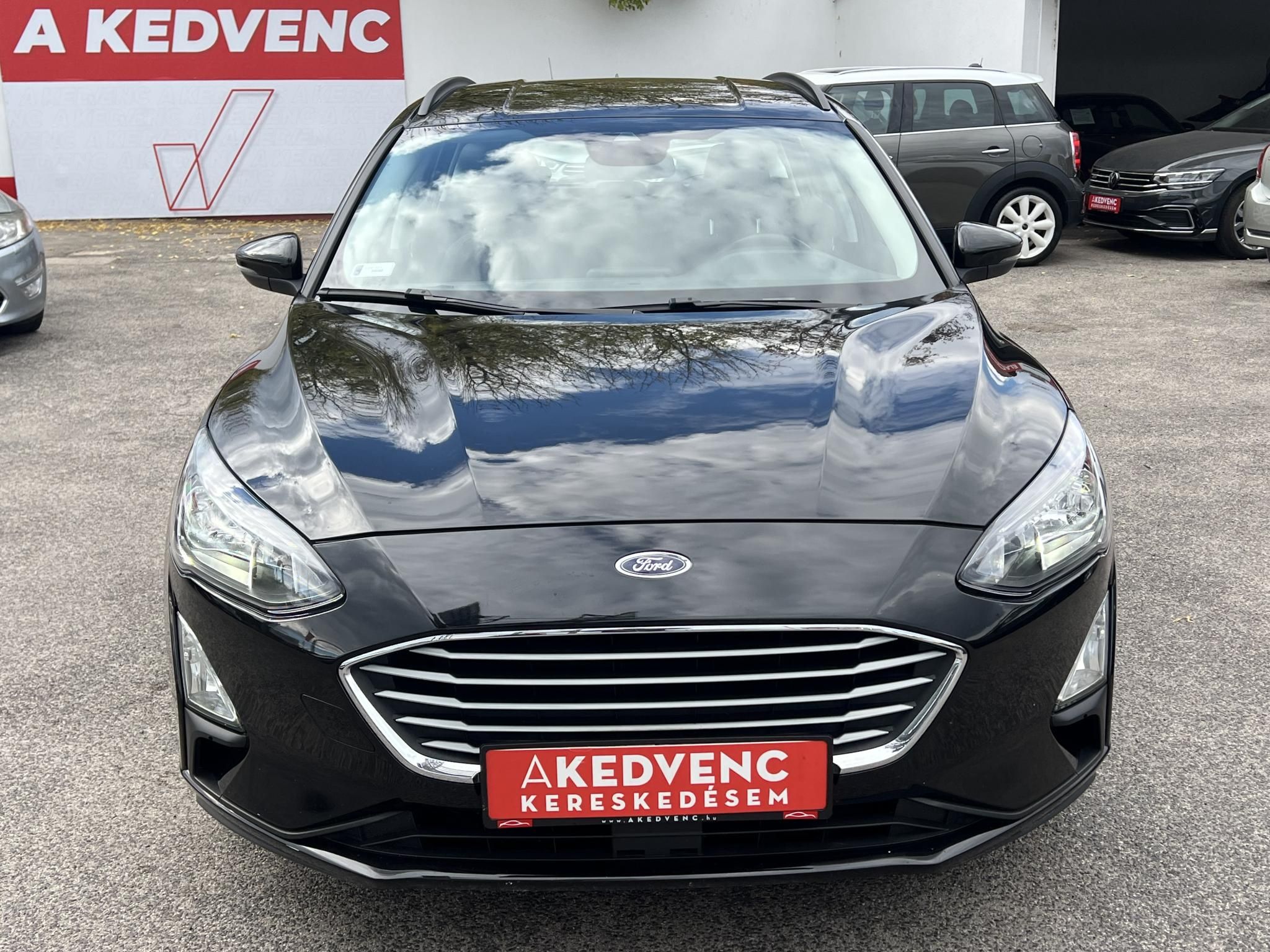 FORD FOCUS 1.0 EcoBoost Trend M.o.-i. 1.tul. Márkaszervizelt!